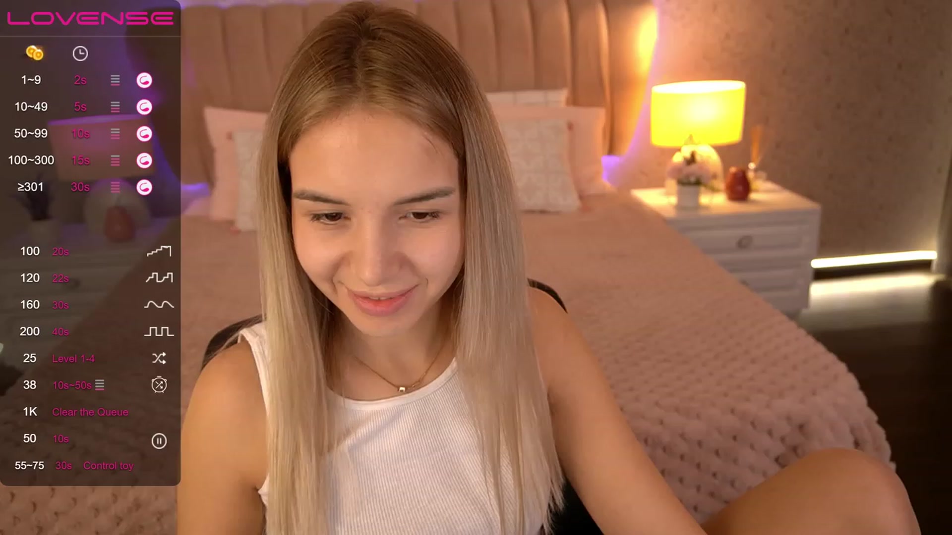 Gallery image thumbnail from LexaIce's myfreecams stream on, 03/01/2023, 10:06 image 19 of 20