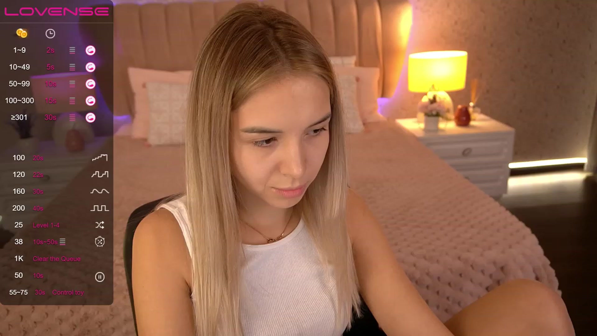 Gallery image thumbnail from LexaIce's myfreecams stream on, 03/01/2023, 10:06 image 16 of 20