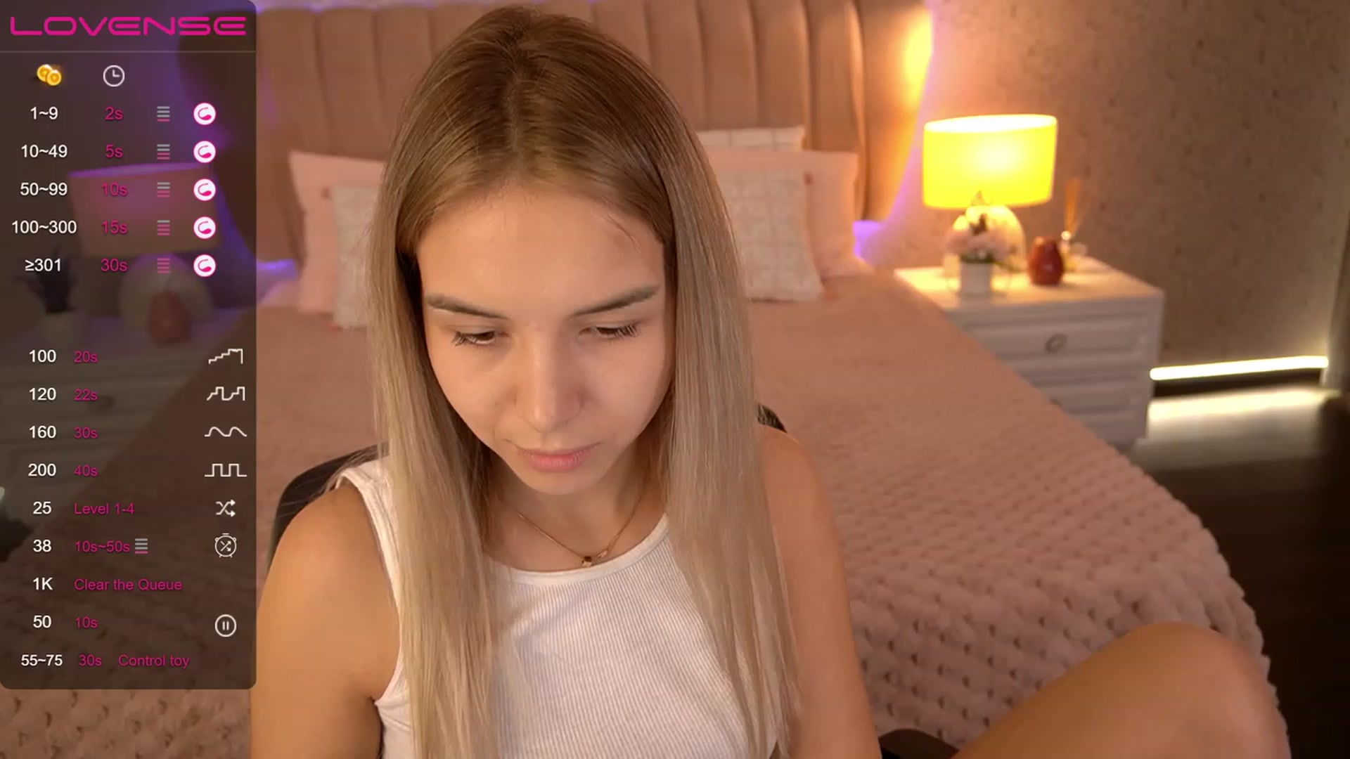 Gallery image thumbnail from LexaIce's myfreecams stream on, 03/01/2023, 10:06 image 14 of 20