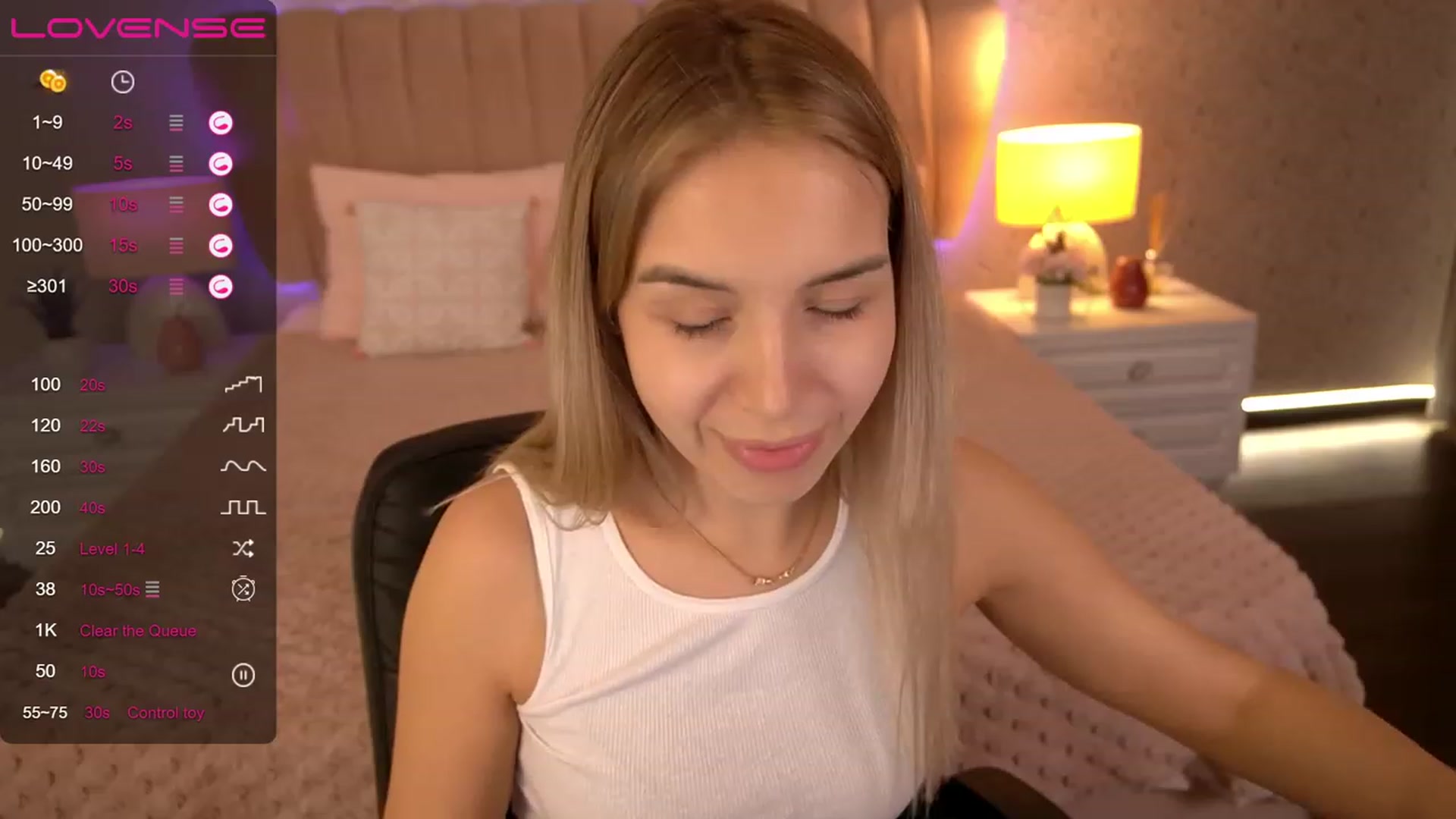 Gallery image thumbnail from LexaIce's myfreecams stream on, 03/01/2023, 13:37 image 8 of 20