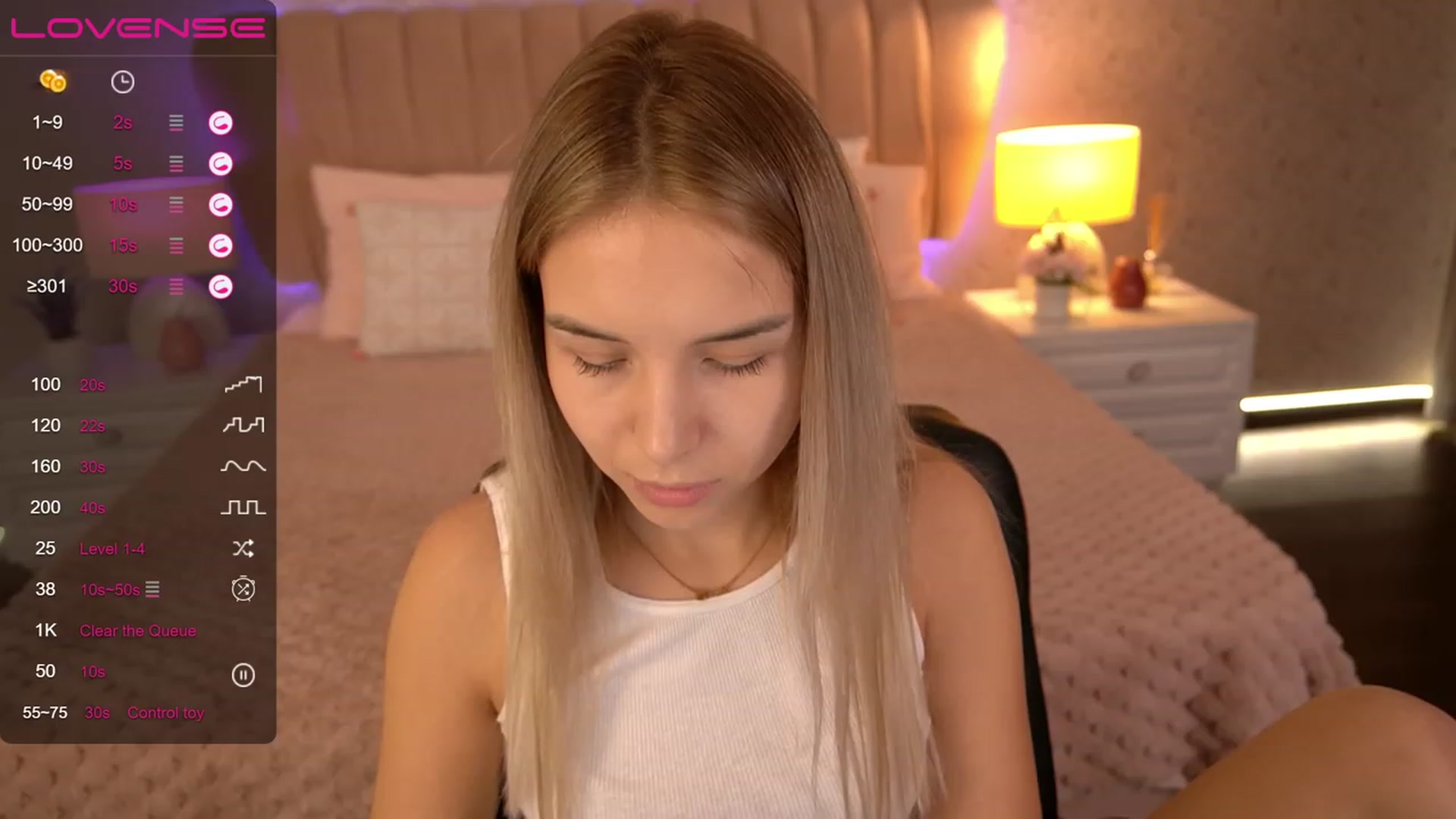 Gallery image thumbnail from LexaIce's myfreecams stream on, 03/01/2023, 13:37 image 2 of 20