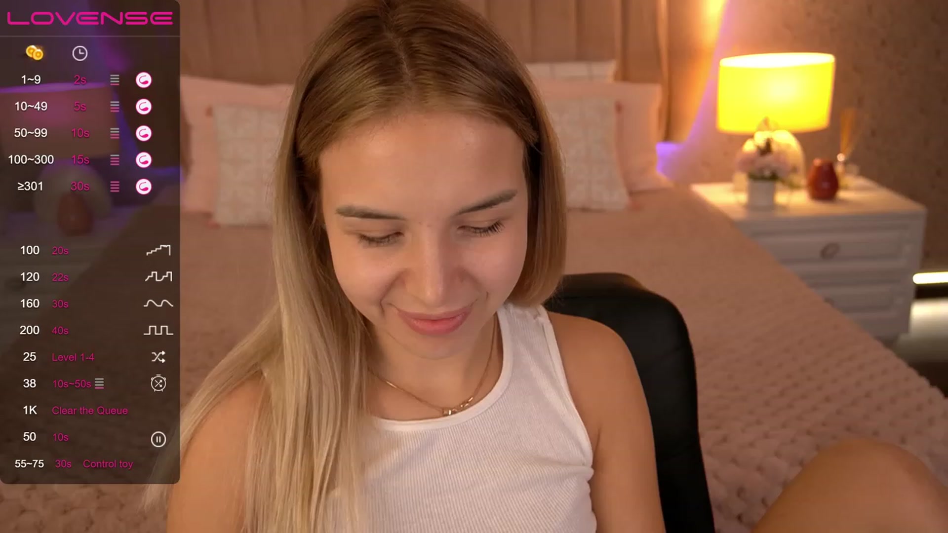 Gallery image thumbnail from LexaIce's myfreecams stream on, 03/01/2023, 15:13 image 2 of 20