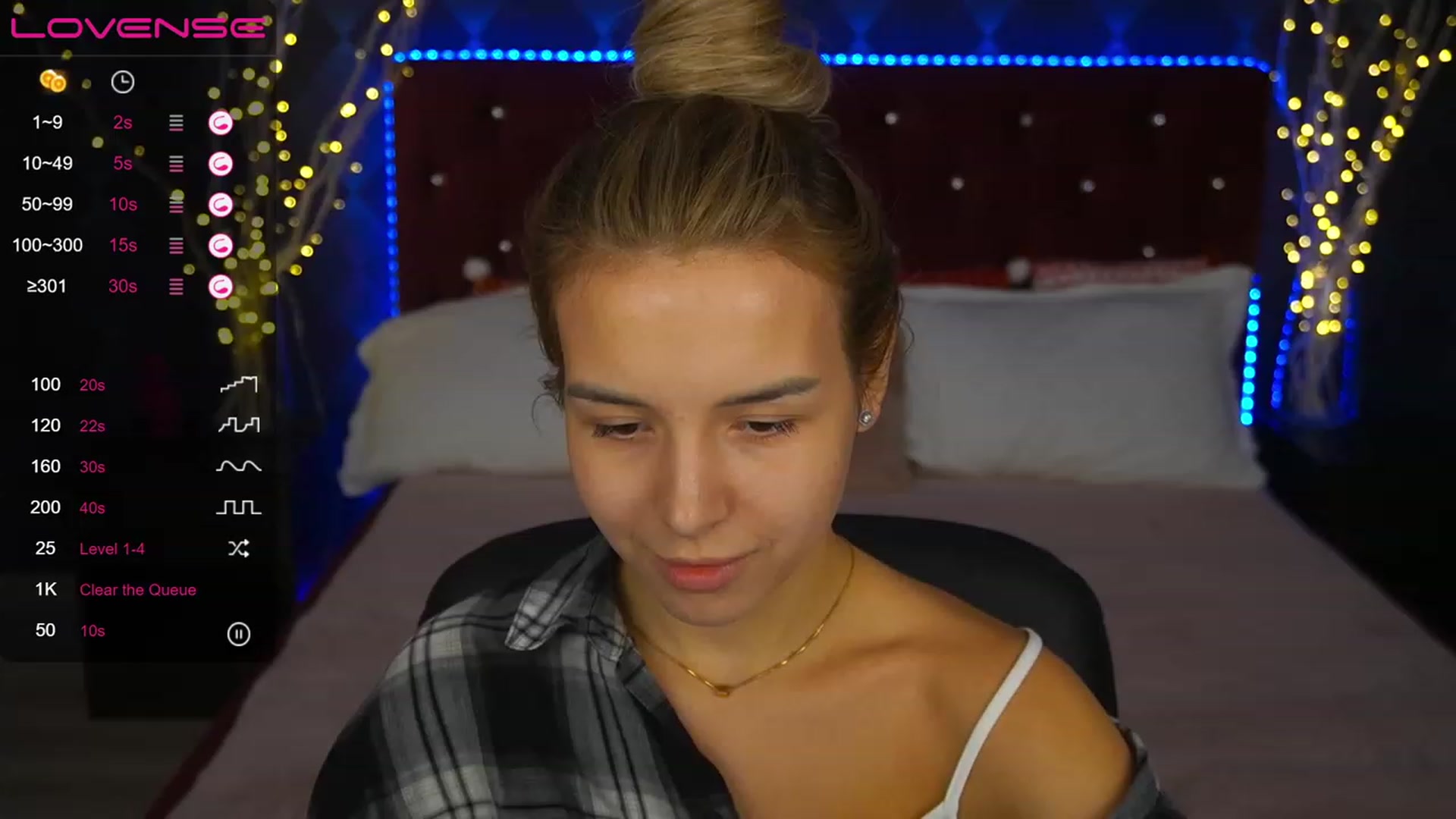 Gallery image thumbnail from LexaIce's myfreecams stream on, 03/02/2023, 14:04 image 13 of 20
