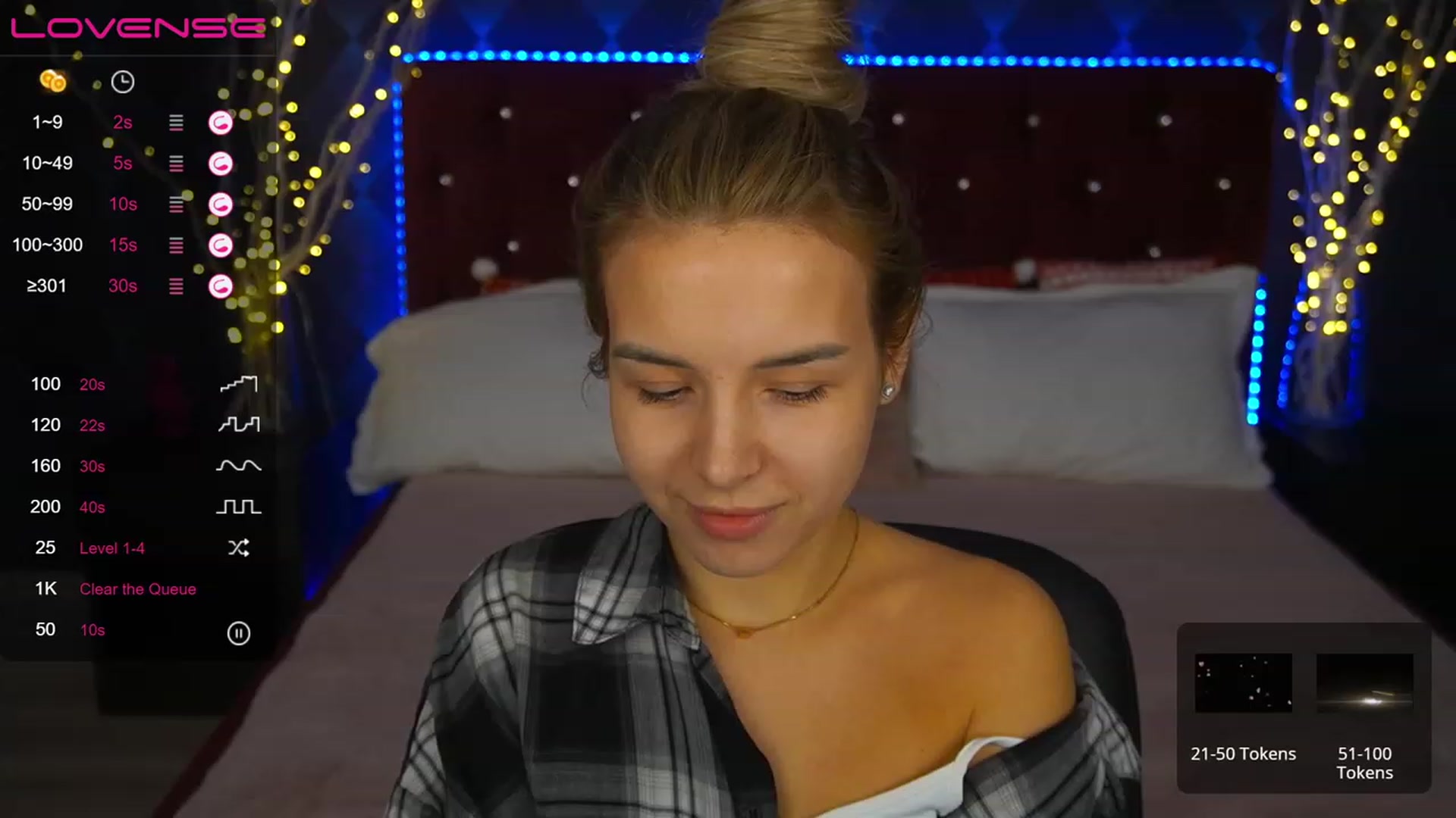 Gallery image thumbnail from LexaIce's myfreecams stream on, 03/02/2023, 14:04 image 18 of 20