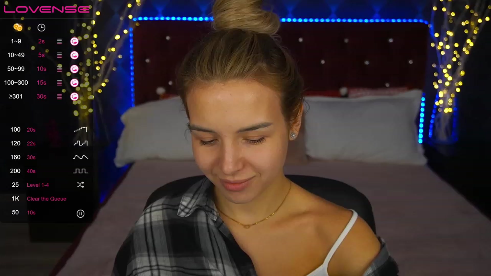 Gallery image thumbnail from LexaIce's myfreecams stream on, 03/02/2023, 14:04 image 12 of 20