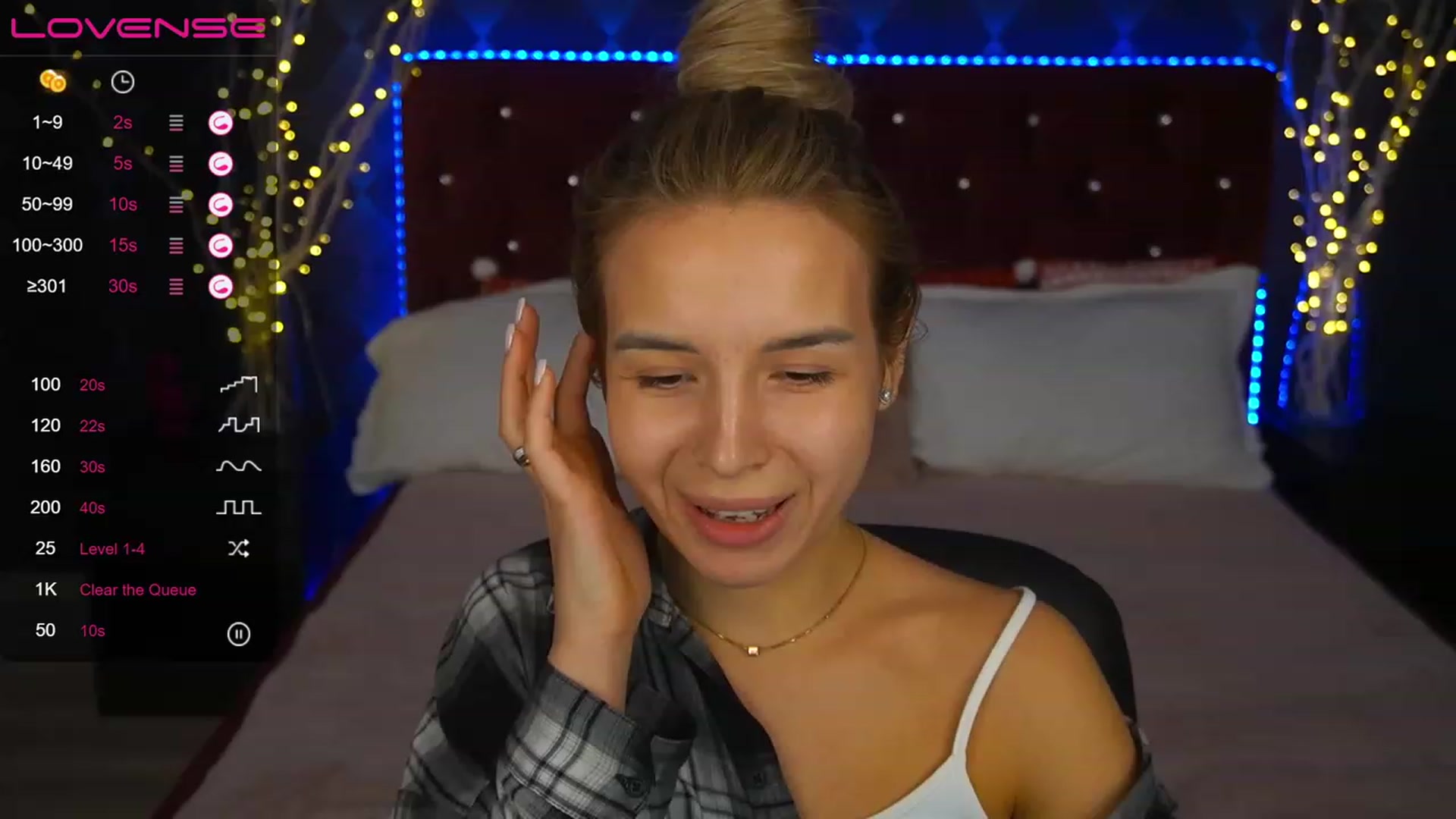 Gallery image thumbnail from LexaIce's myfreecams stream on, 03/02/2023, 14:04 image 16 of 20