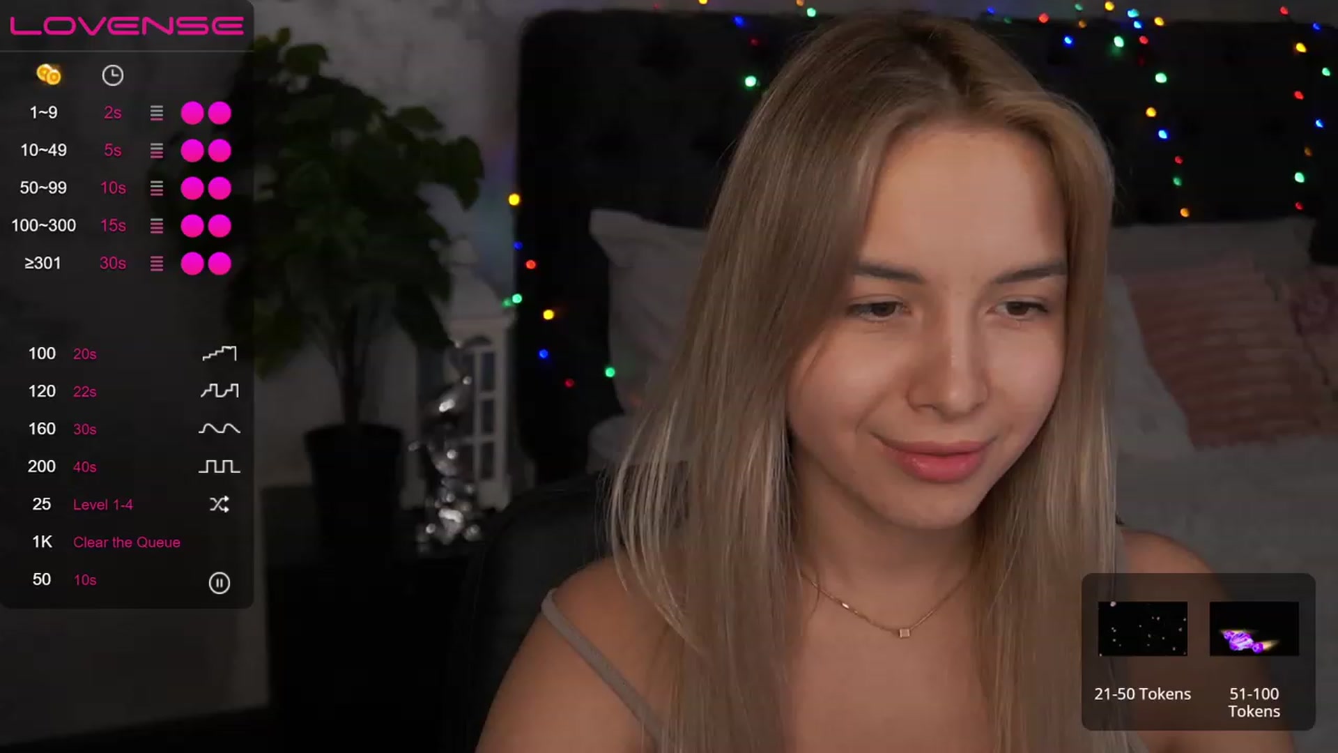 Gallery image thumbnail from LexaIce's myfreecams stream on, 03/03/2023, 11:15 image 17 of 20