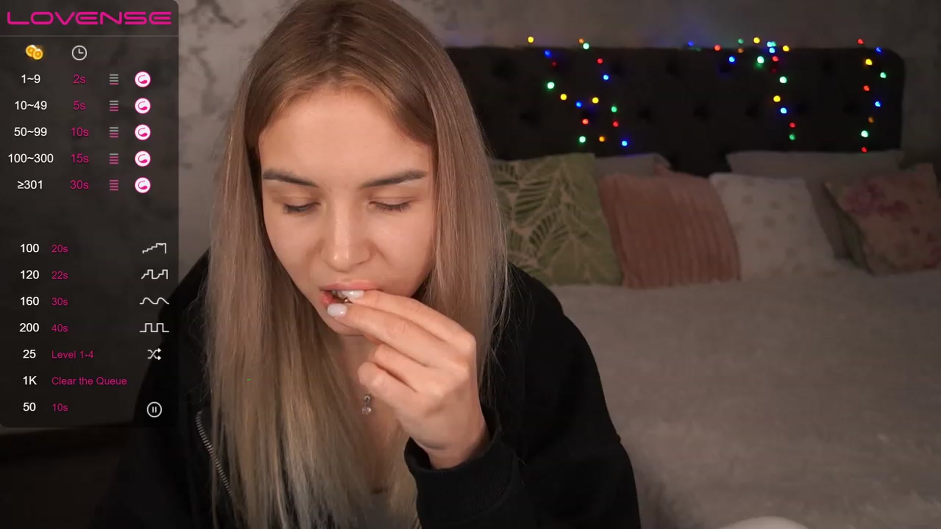 Gallery image thumbnail from LexaIce's myfreecams stream on, 03/07/2023, 08:58 image 7 of 20