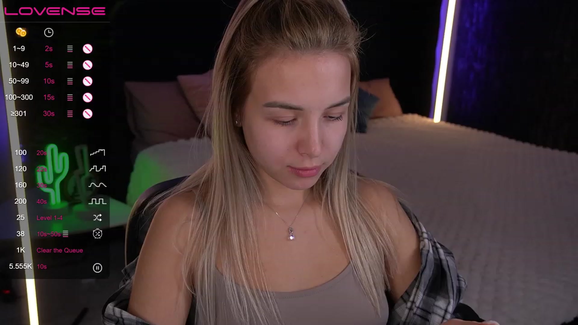 Gallery image thumbnail from LexaIce's myfreecams stream on, 03/09/2023, 13:14 image 4 of 20