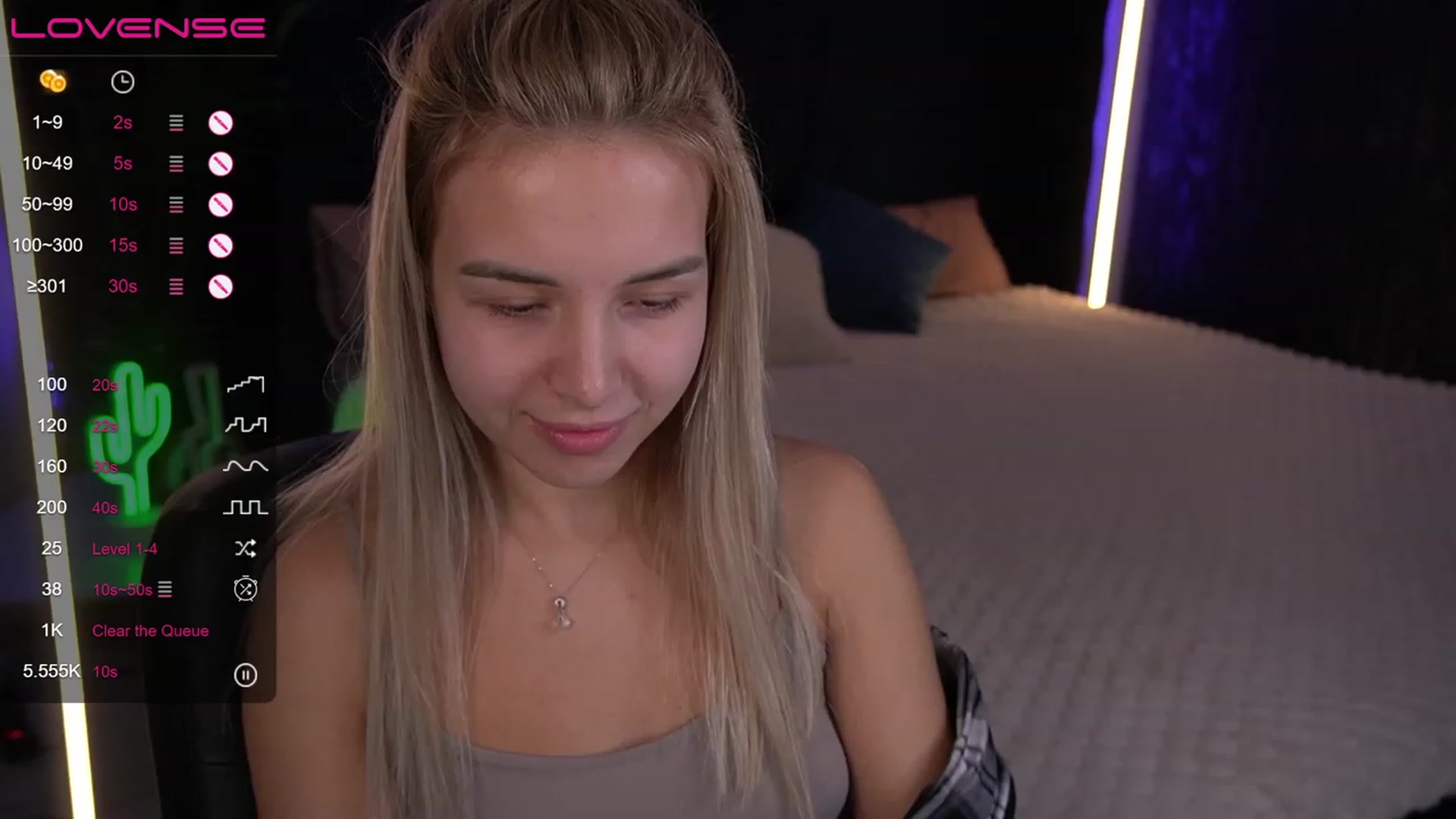 Gallery image thumbnail from LexaIce's myfreecams stream on, 03/09/2023, 13:14 image 14 of 20