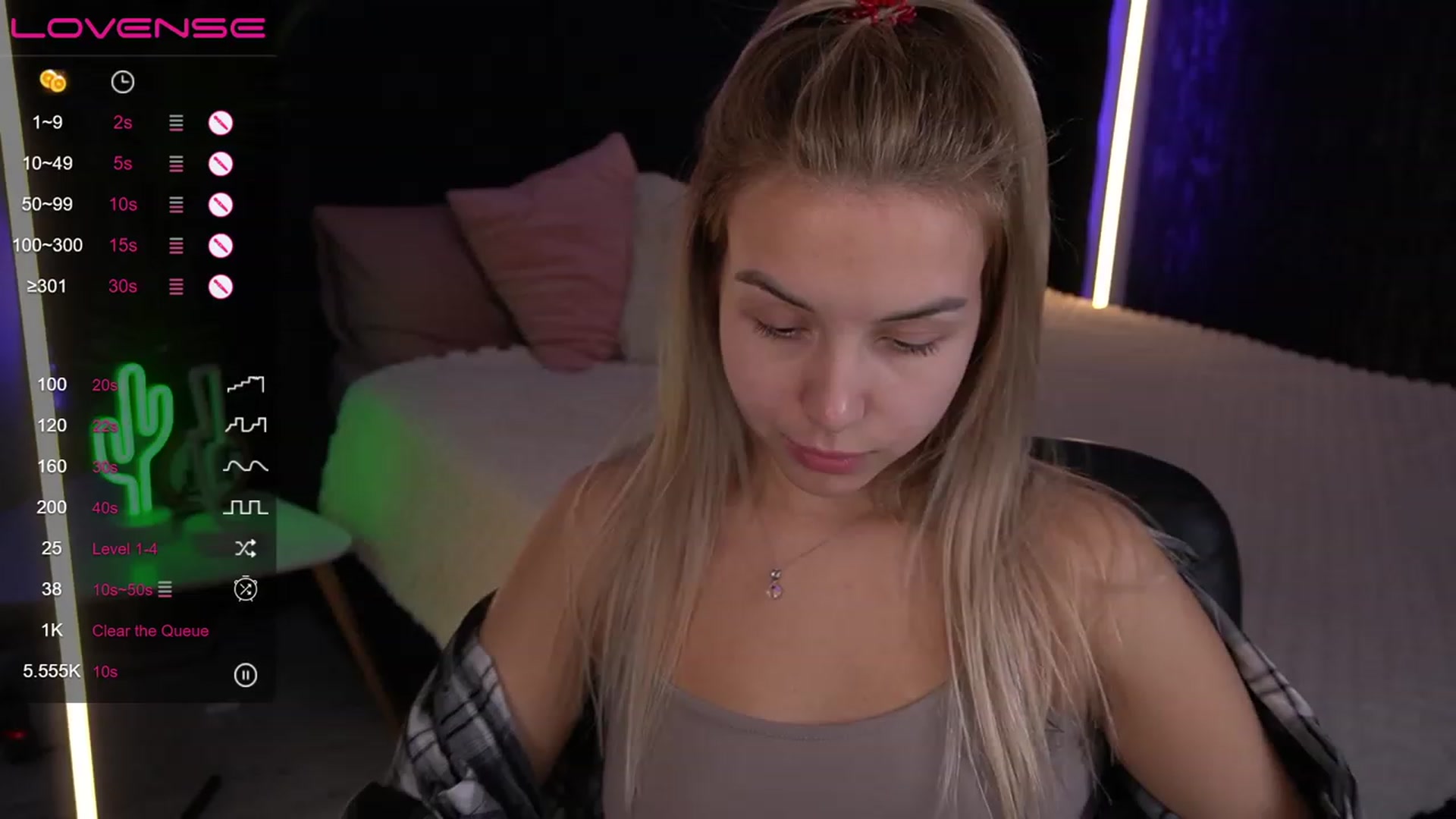 Gallery image thumbnail from LexaIce's myfreecams stream on, 03/09/2023, 13:14 image 3 of 20