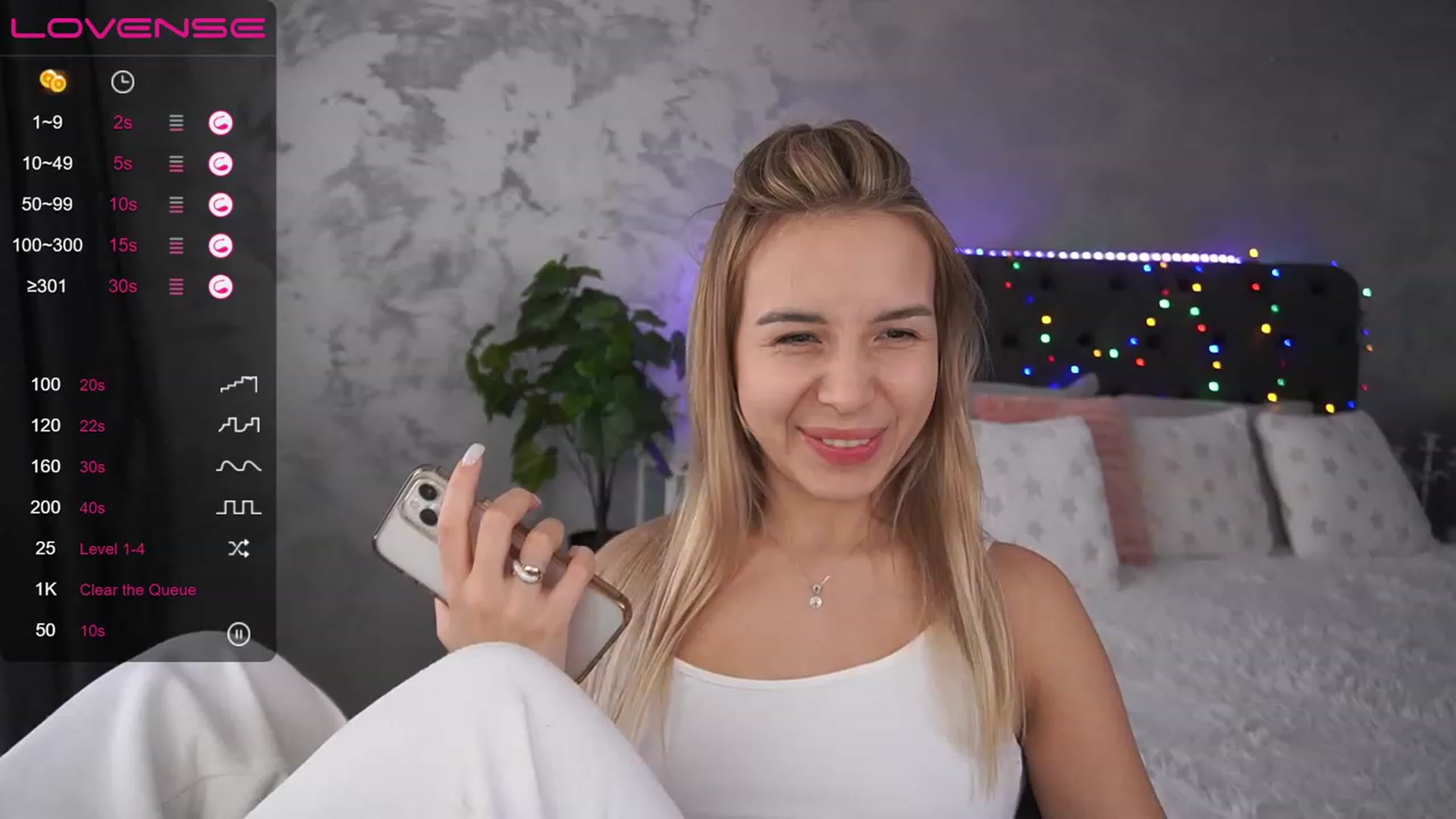 Gallery image thumbnail from LexaIce's myfreecams stream on, 03/13/2023, 13:52 image 8 of 20
