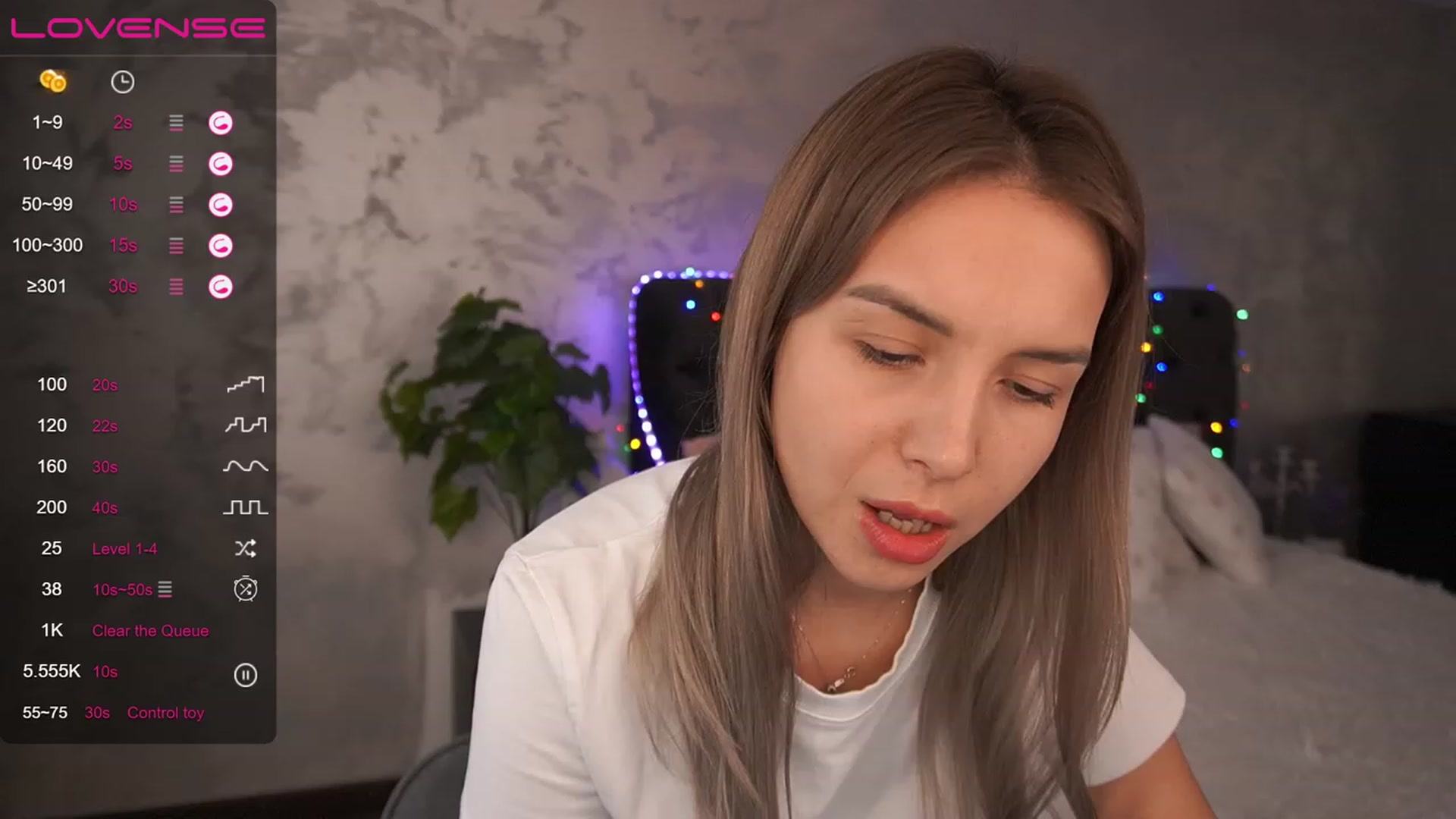 Gallery image thumbnail from LexaIce's myfreecams stream on, 03/16/2023, 11:37 image 2 of 20