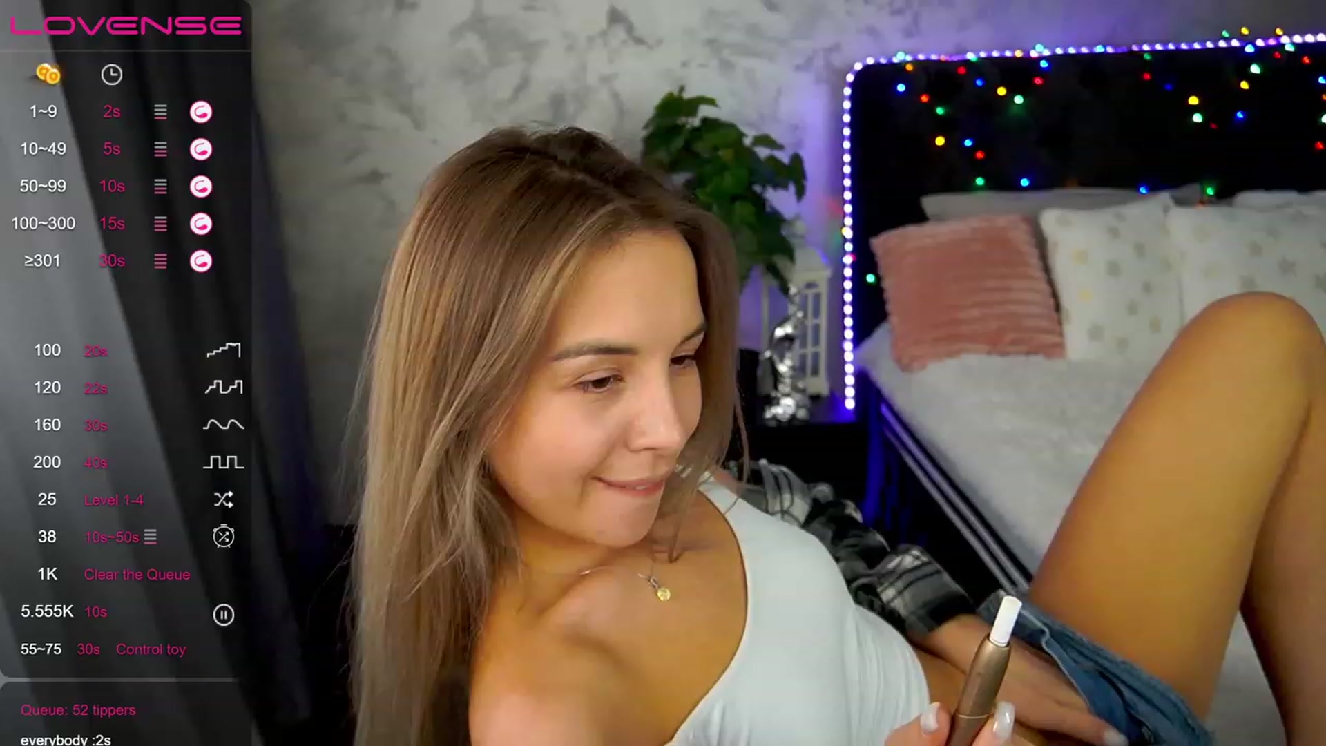 Gallery image thumbnail from LexaIce's myfreecams stream on, 03/17/2023, 10:58 image 19 of 20