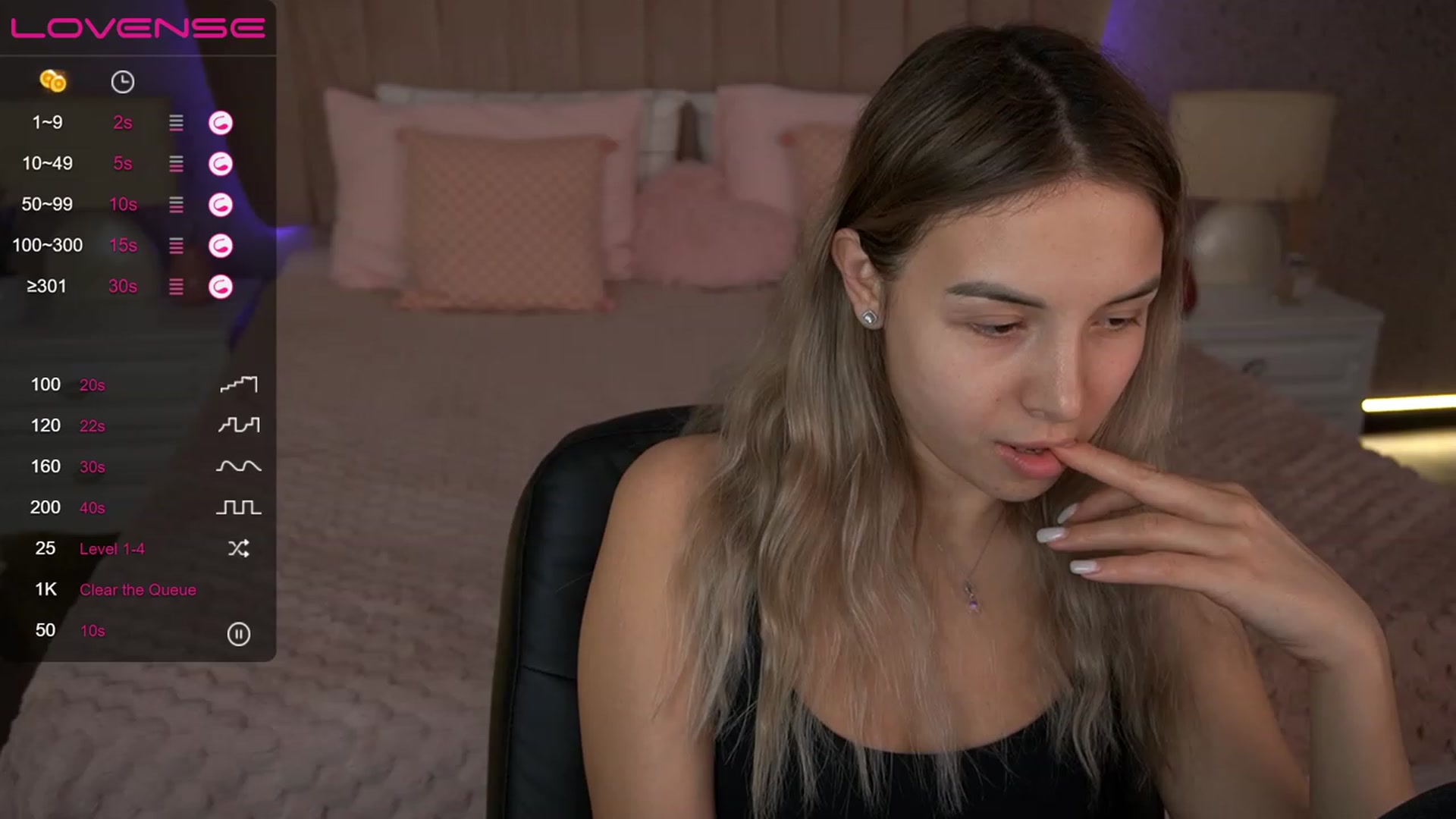Gallery image thumbnail from LexaIce's myfreecams stream on, 03/22/2023, 10:35 image 7 of 20