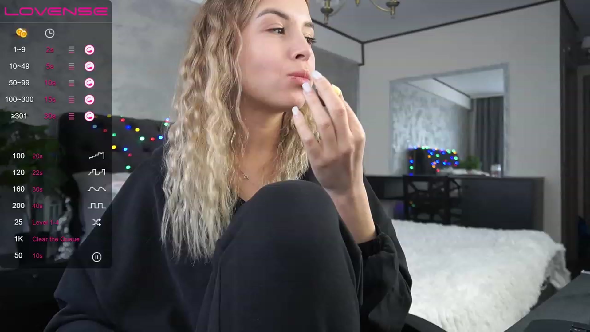 Gallery image thumbnail from LexaIce's myfreecams stream on, 04/10/2023, 11:28 image 1 of 20