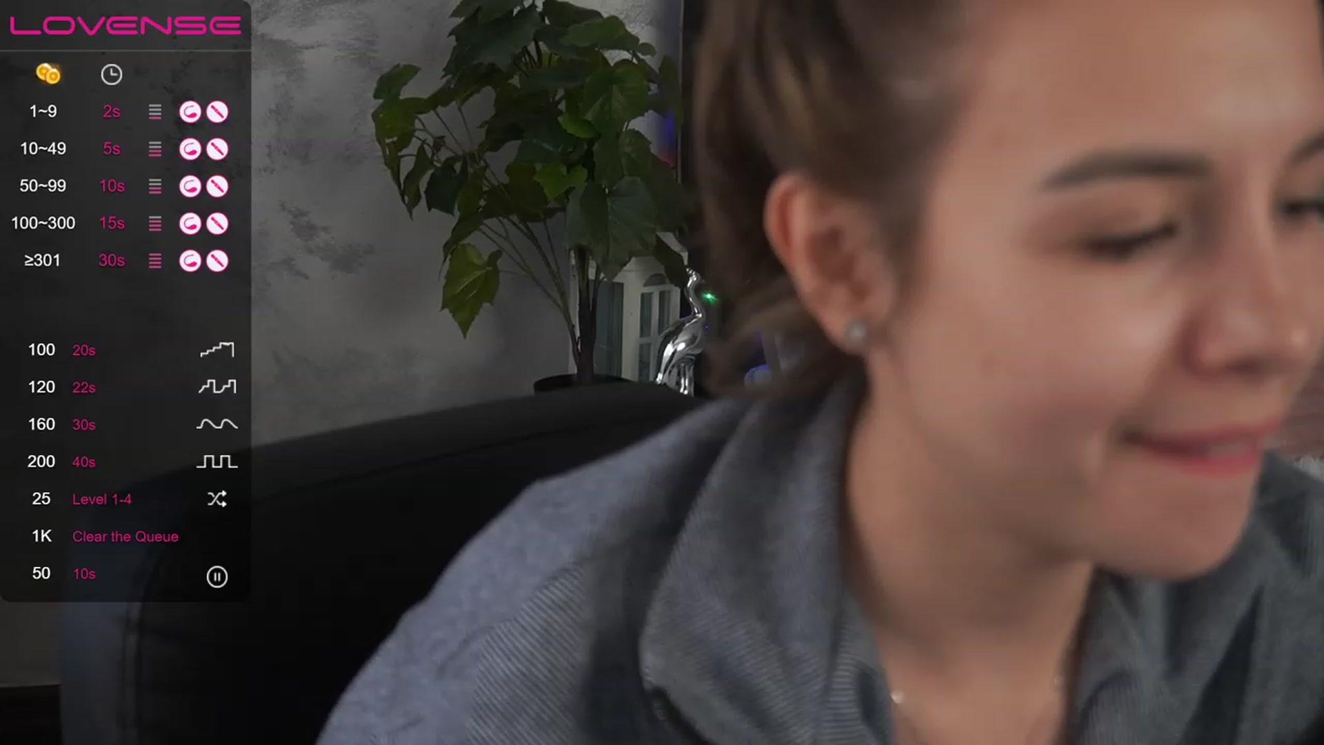 Gallery image thumbnail from LexaIce's myfreecams stream on, 04/11/2023, 13:00 image 17 of 20