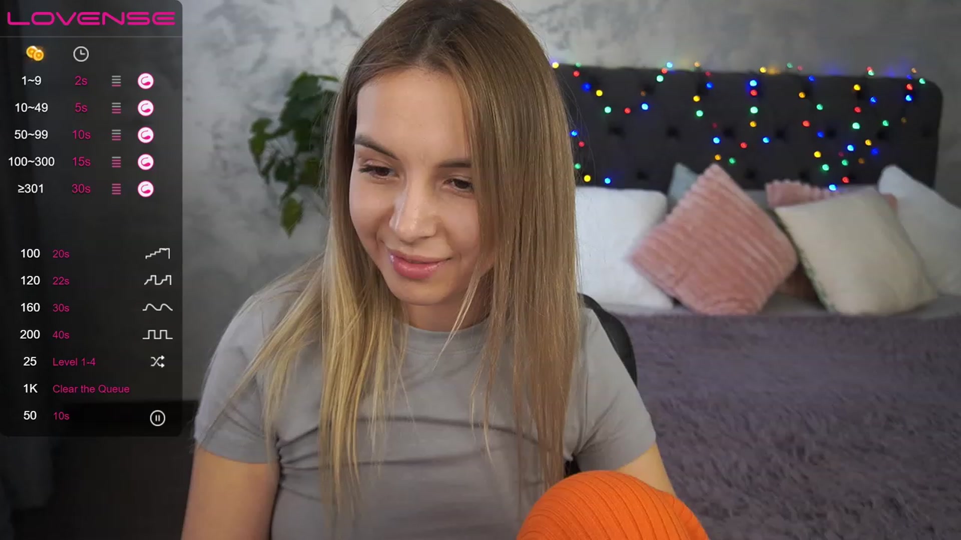 Gallery image thumbnail from LexaIce's myfreecams stream on, 04/18/2023, 09:28 image 18 of 20