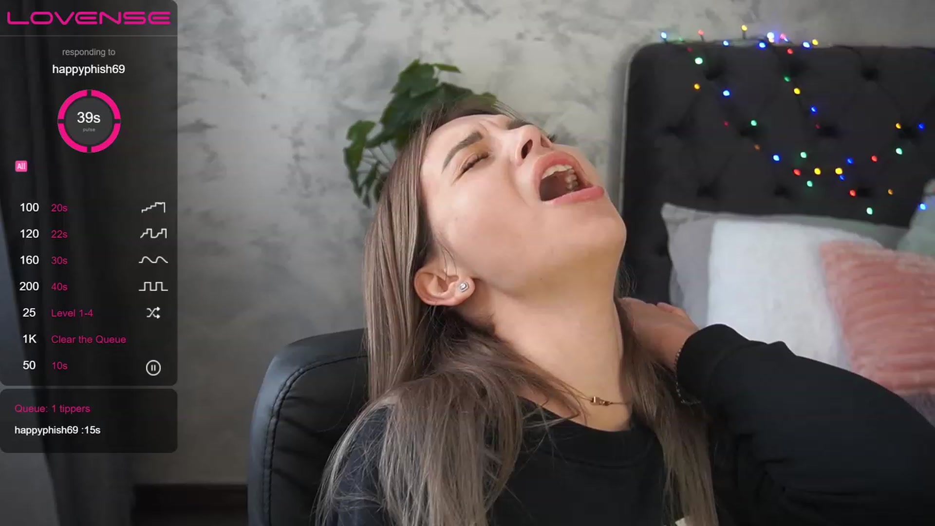 Gallery image thumbnail from LexaIce's myfreecams stream on, 04/24/2023, 09:36 image 4 of 20