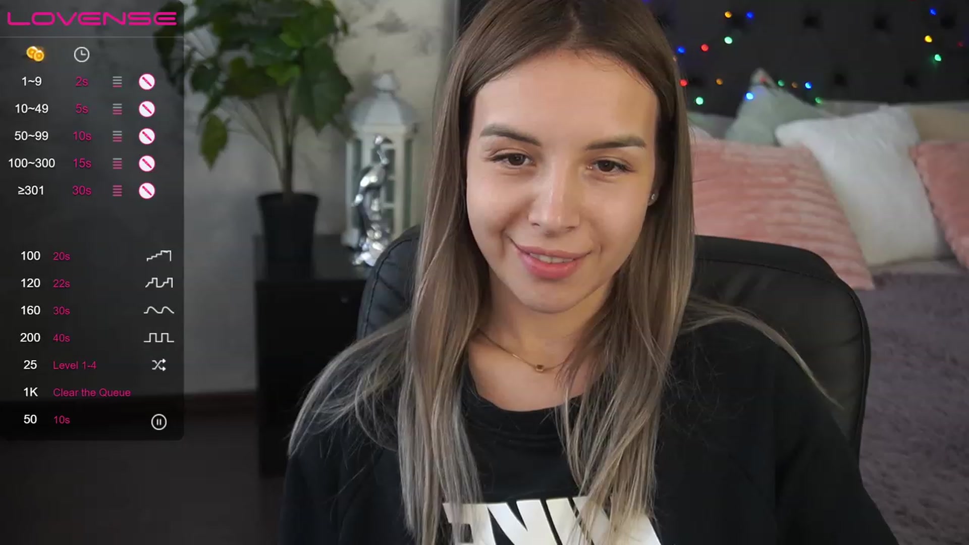 Gallery image thumbnail from LexaIce's myfreecams stream on, 04/24/2023, 12:34 image 6 of 20