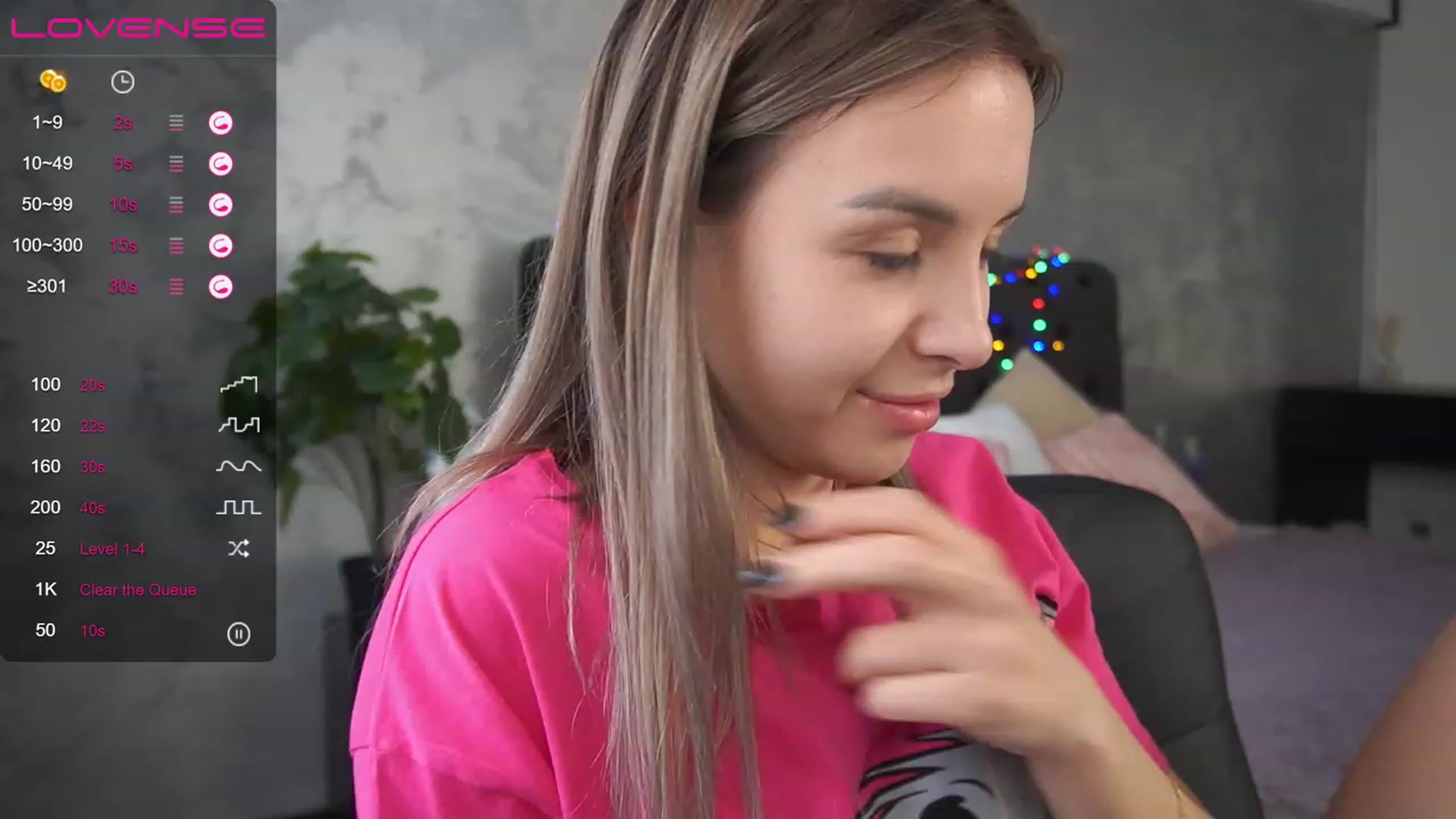 Gallery image thumbnail from LexaIce's myfreecams stream on, 04/25/2023, 10:43 image 3 of 20