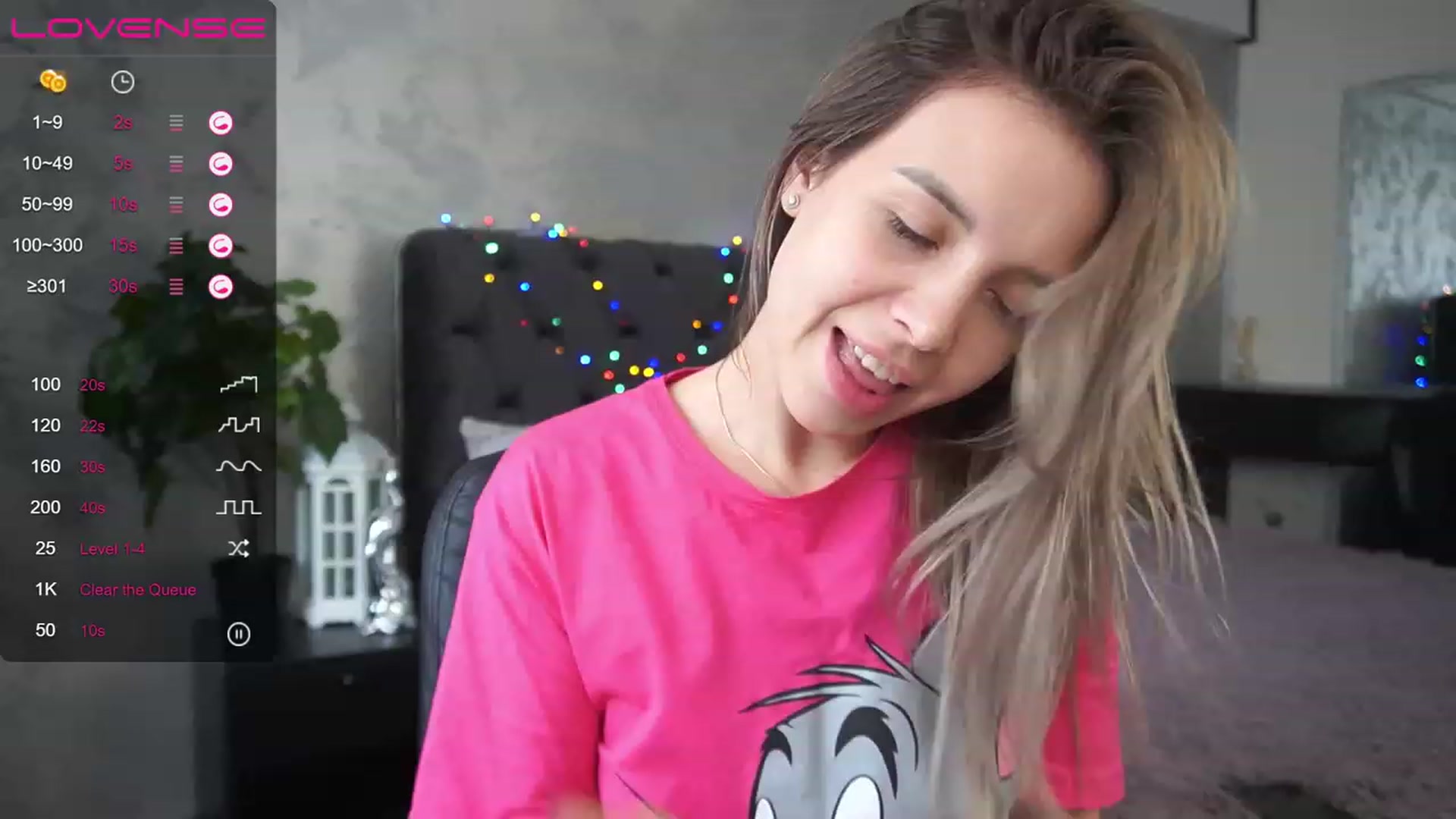 Gallery image thumbnail from LexaIce's myfreecams stream on, 04/25/2023, 12:54 image 3 of 20
