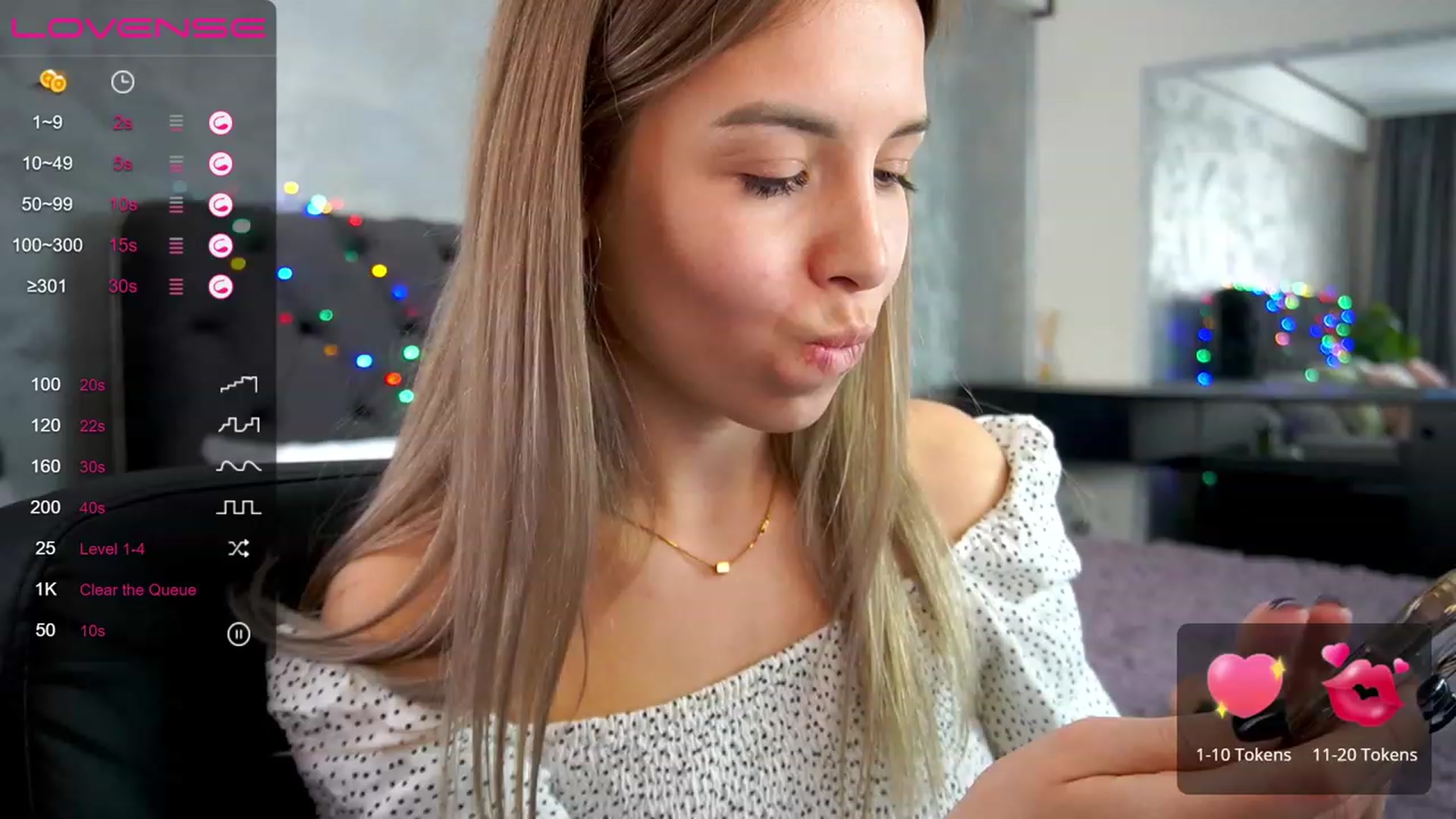 Gallery image thumbnail from LexaIce's myfreecams stream on, 04/26/2023, 10:19 image 3 of 20