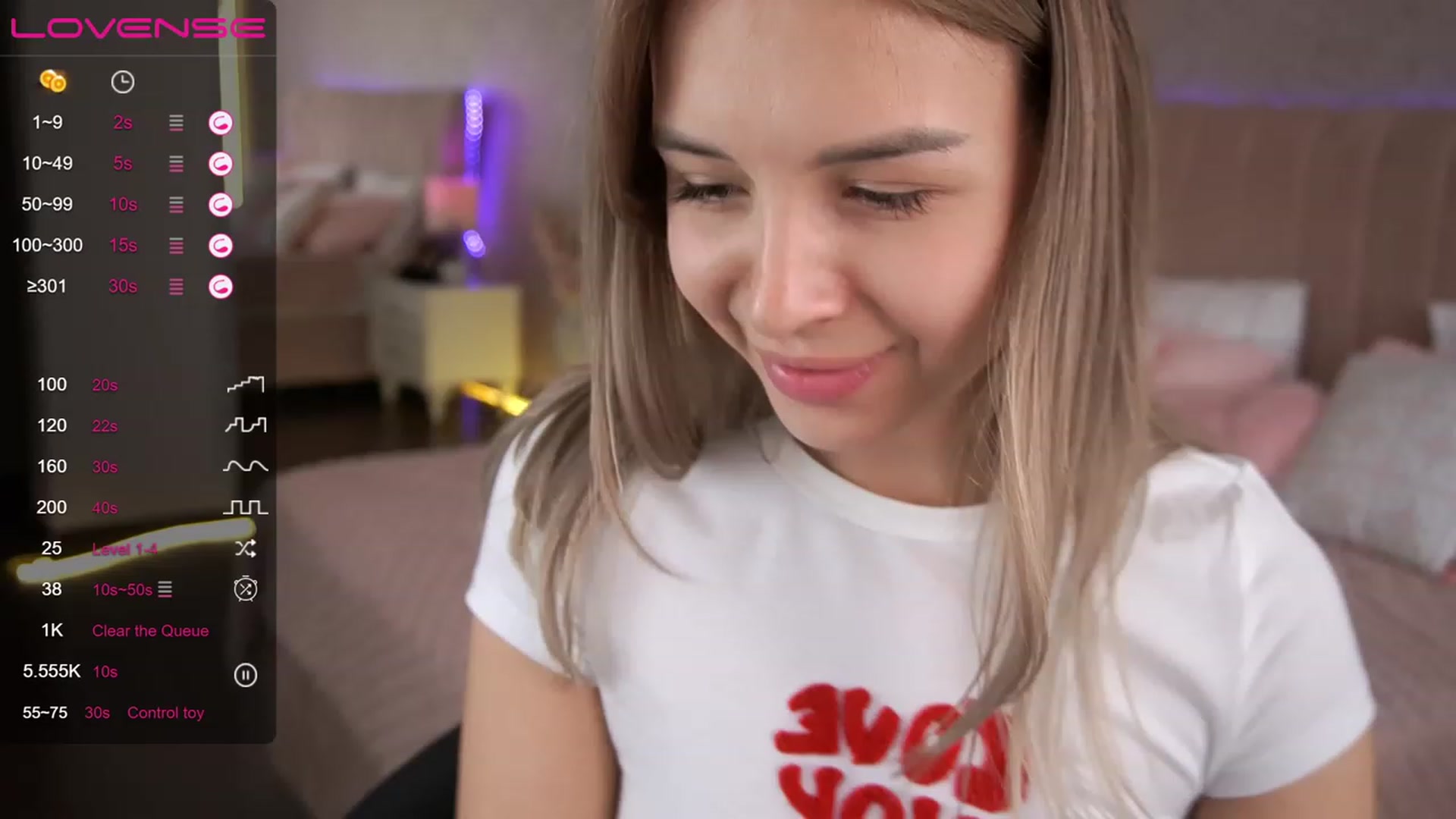 Gallery image thumbnail from LexaIce's myfreecams stream on, 05/01/2023, 10:36 image 15 of 20