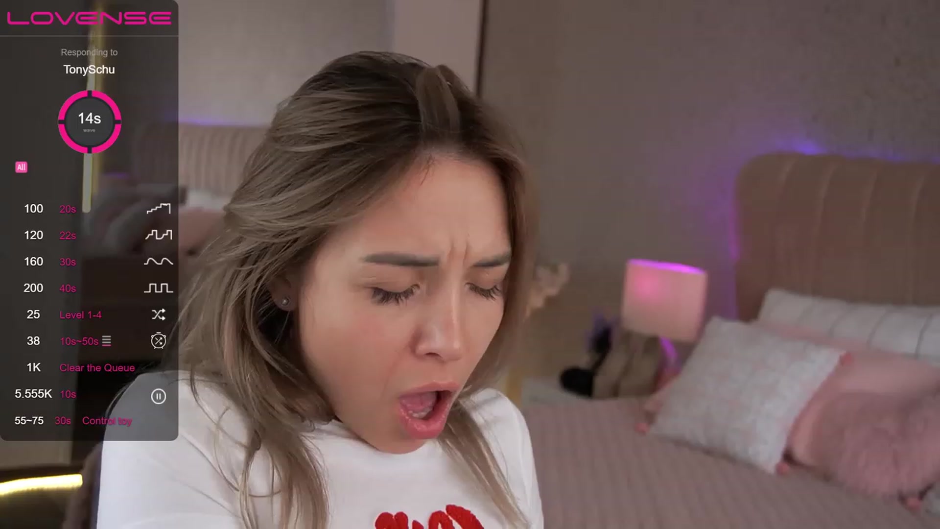 Gallery image thumbnail from LexaIce's myfreecams stream on, 05/01/2023, 10:36 image 3 of 20