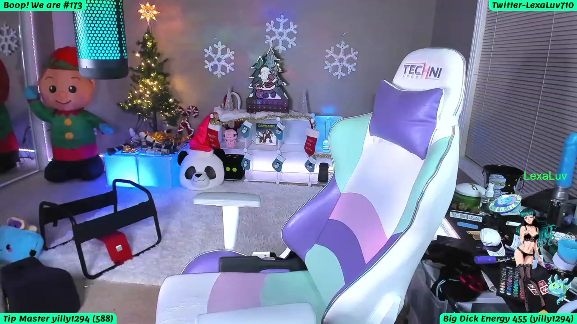 Gallery image thumbnail from LexaLuv's myfreecams stream on, 12/03/2022, 03:00 image 20 of 20