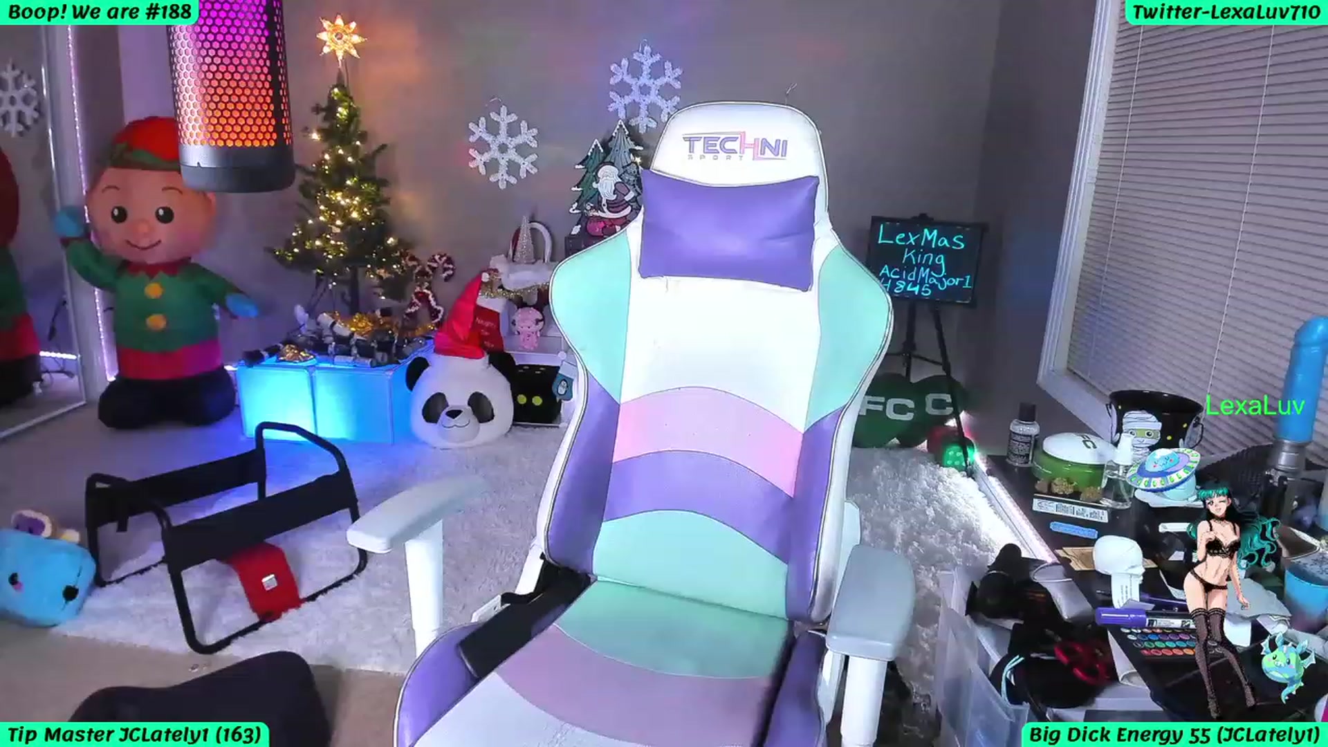 Gallery image thumbnail from LexaLuv's myfreecams stream on, 12/03/2022, 03:00 image 8 of 20