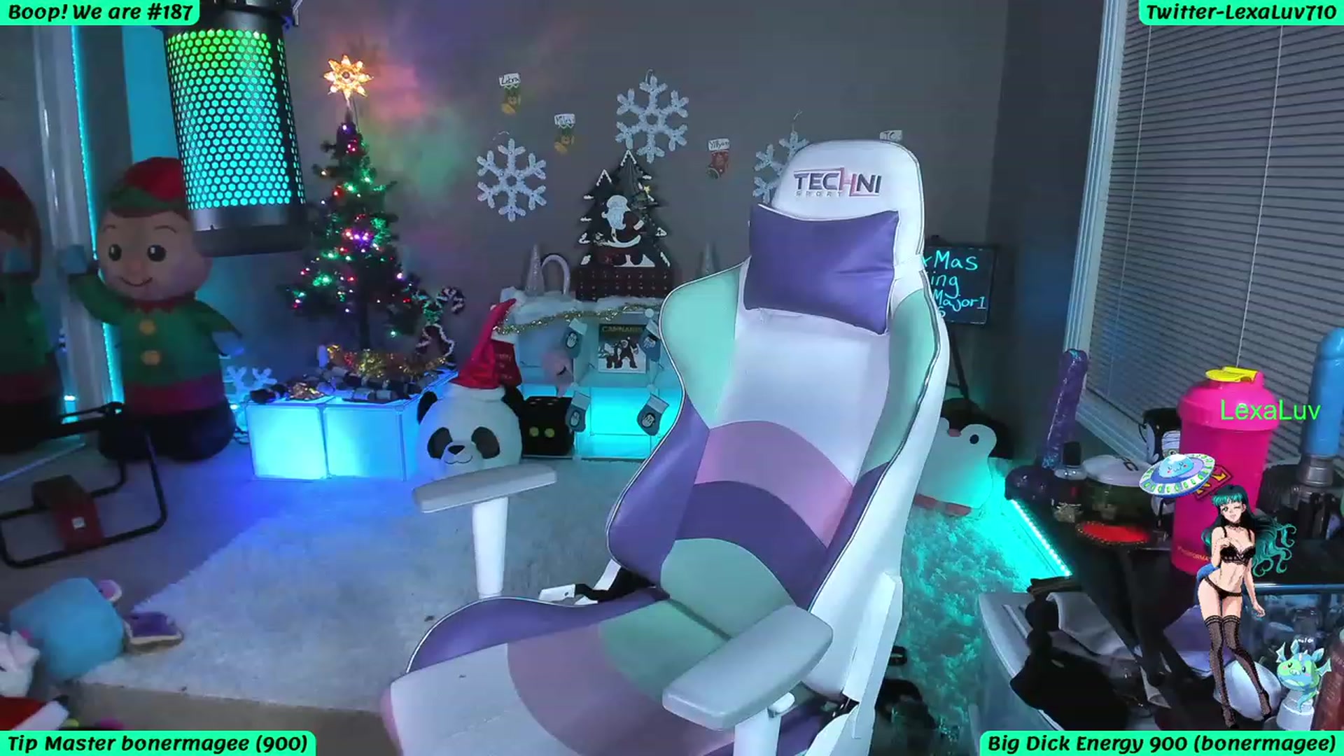 Gallery image thumbnail from LexaLuv's myfreecams stream on, 12/14/2022, 22:49 image 17 of 20
