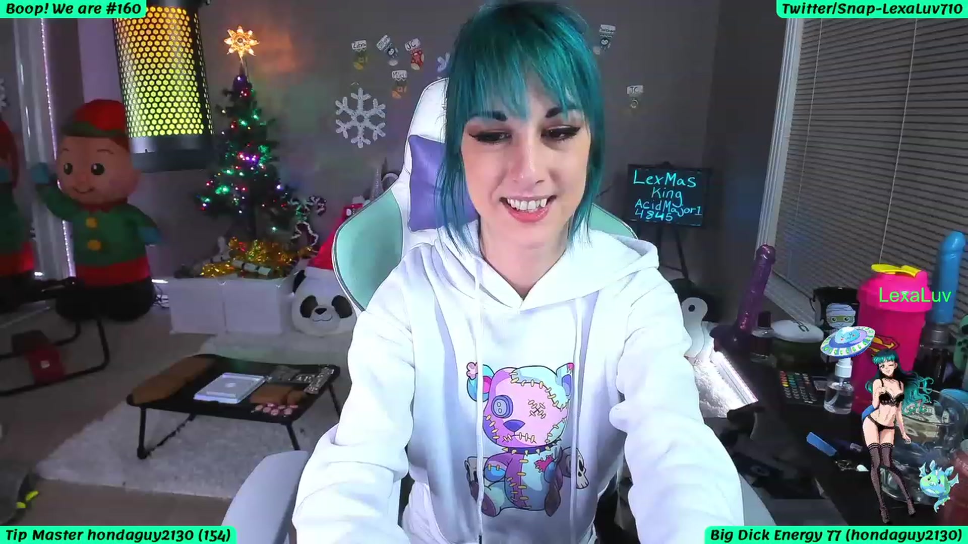 Gallery image thumbnail from LexaLuv's myfreecams stream on, 12/18/2022, 05:52 image 10 of 20