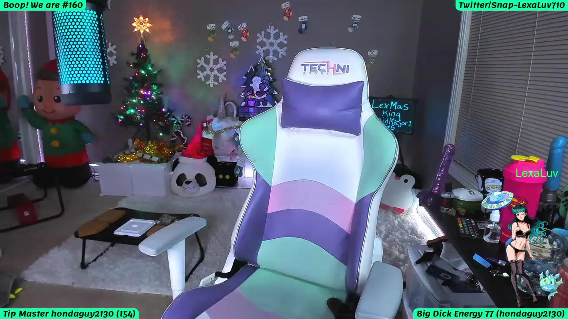 Gallery image thumbnail from LexaLuv's myfreecams stream on, 12/18/2022, 05:52 image 11 of 20