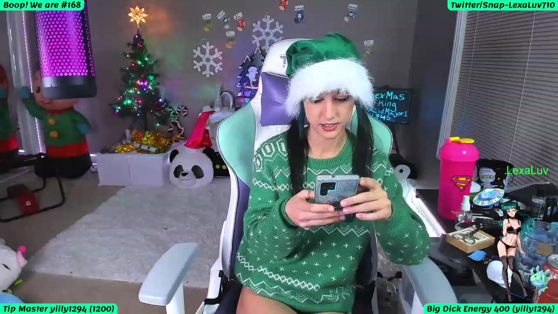 Gallery image thumbnail from LexaLuv's myfreecams stream on, 12/19/2022, 07:01 image 11 of 20