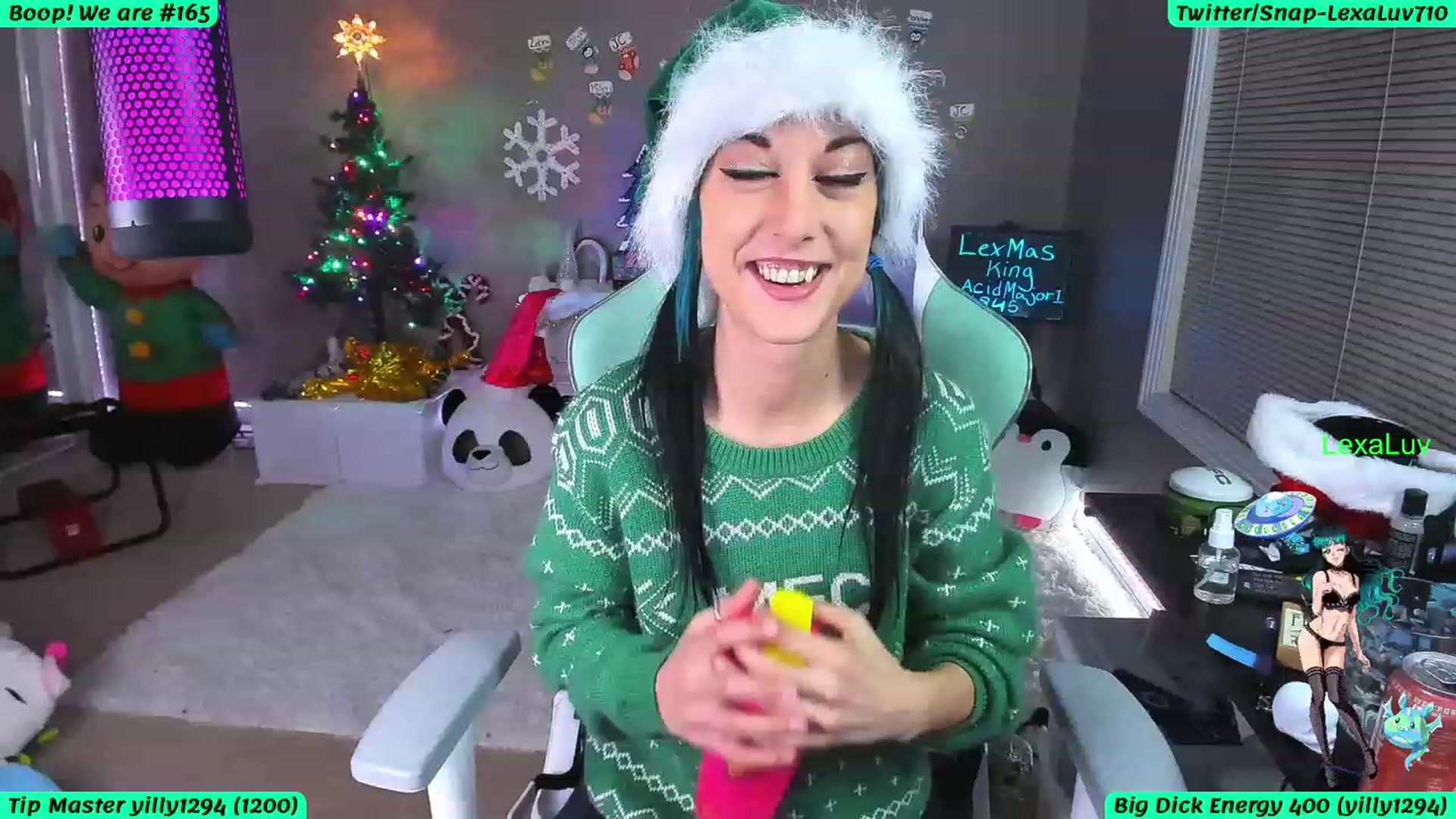 Gallery image thumbnail from LexaLuv's myfreecams stream on, 12/19/2022, 07:01 image 17 of 20
