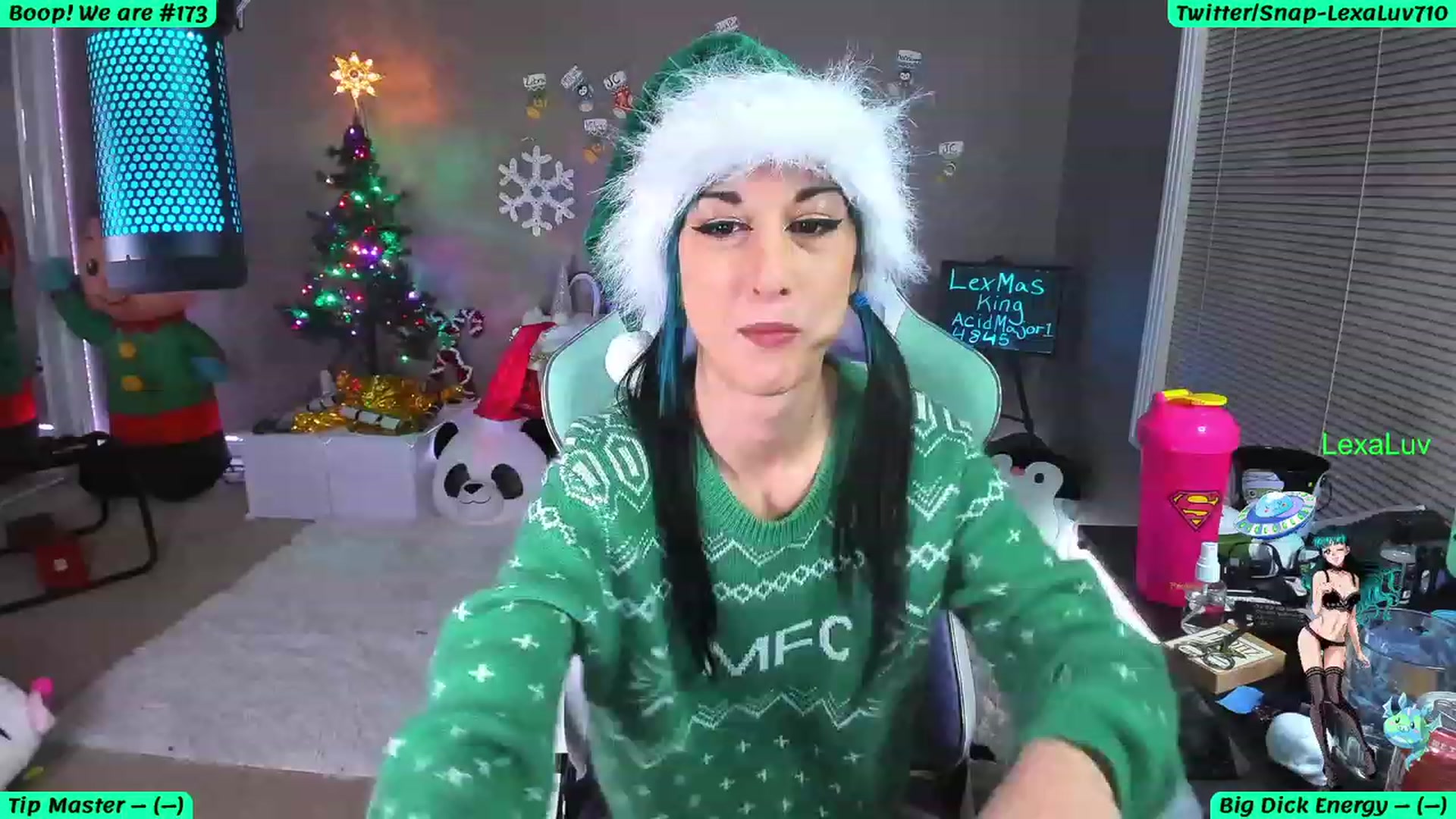 Gallery image thumbnail from LexaLuv's myfreecams stream on, 12/19/2022, 07:01 image 7 of 20