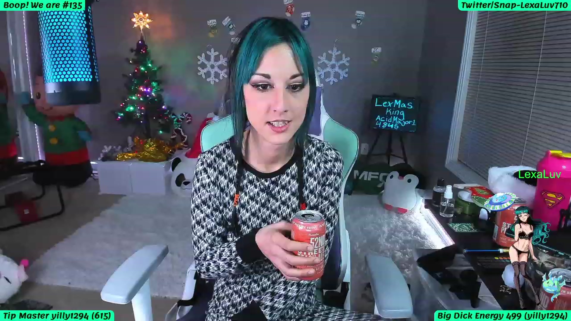Gallery image thumbnail from LexaLuv's myfreecams stream on, 12/20/2022, 06:45 image 17 of 20