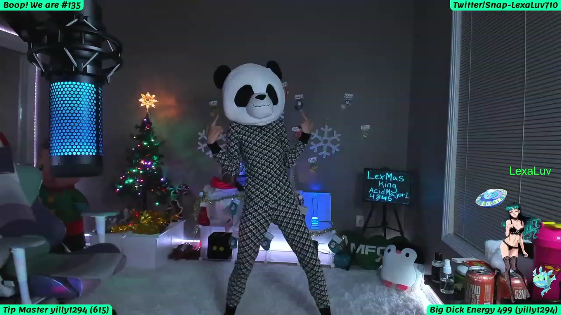 Gallery image thumbnail from LexaLuv's myfreecams stream on, 12/20/2022, 06:45 image 11 of 20