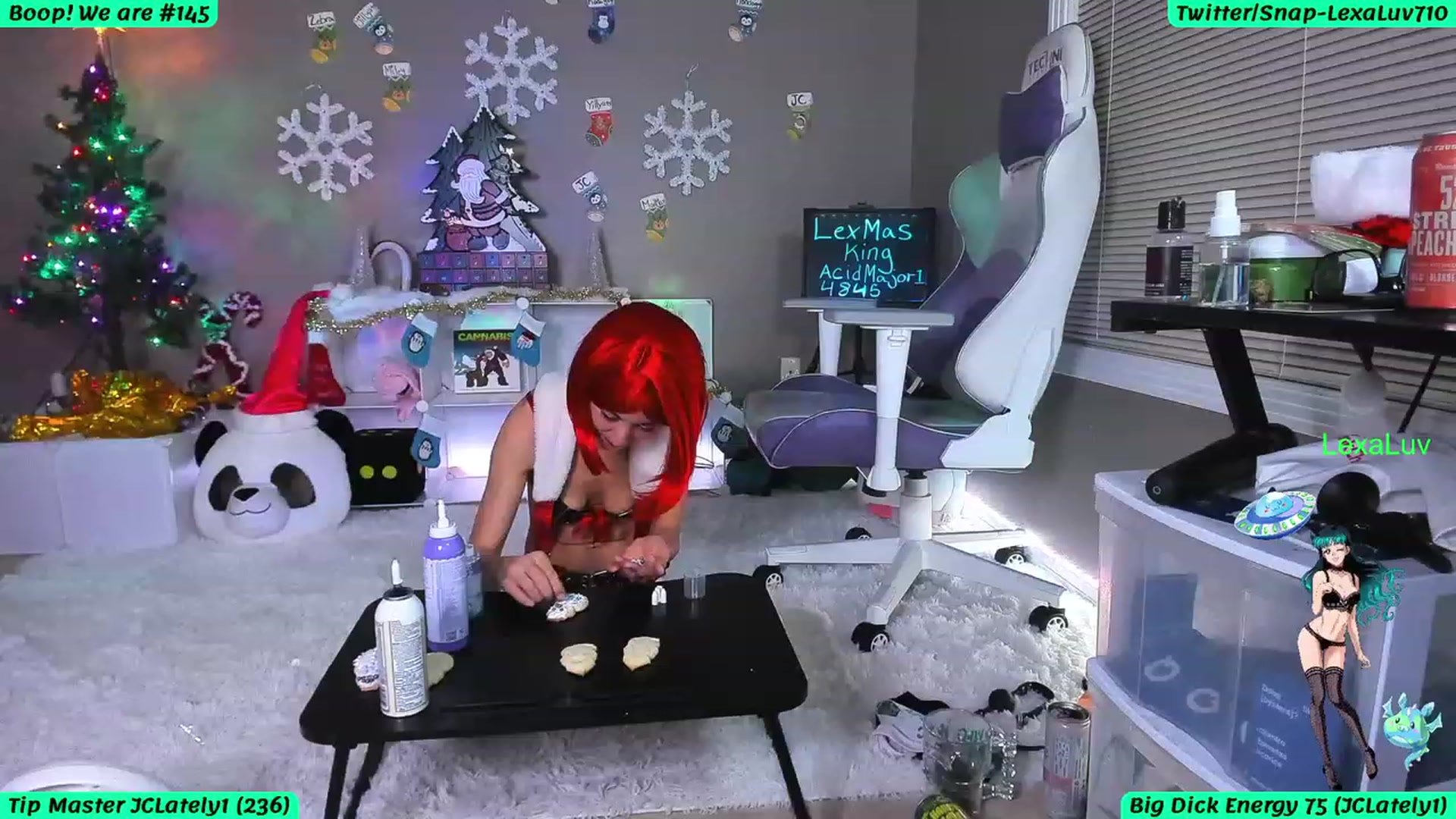 Gallery image thumbnail from LexaLuv's myfreecams stream on, 12/22/2022, 05:32 image 6 of 20