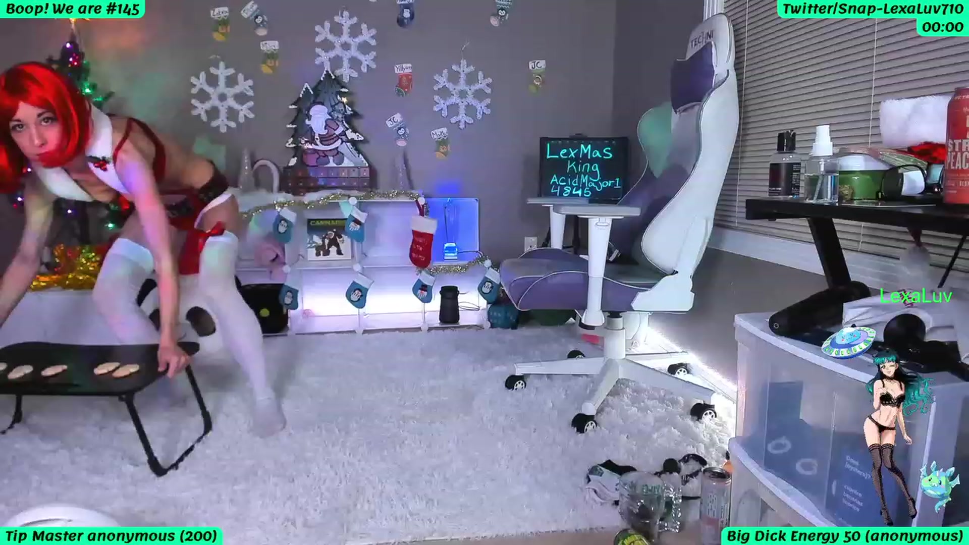 Gallery image thumbnail from LexaLuv's myfreecams stream on, 12/22/2022, 05:32 image 2 of 20