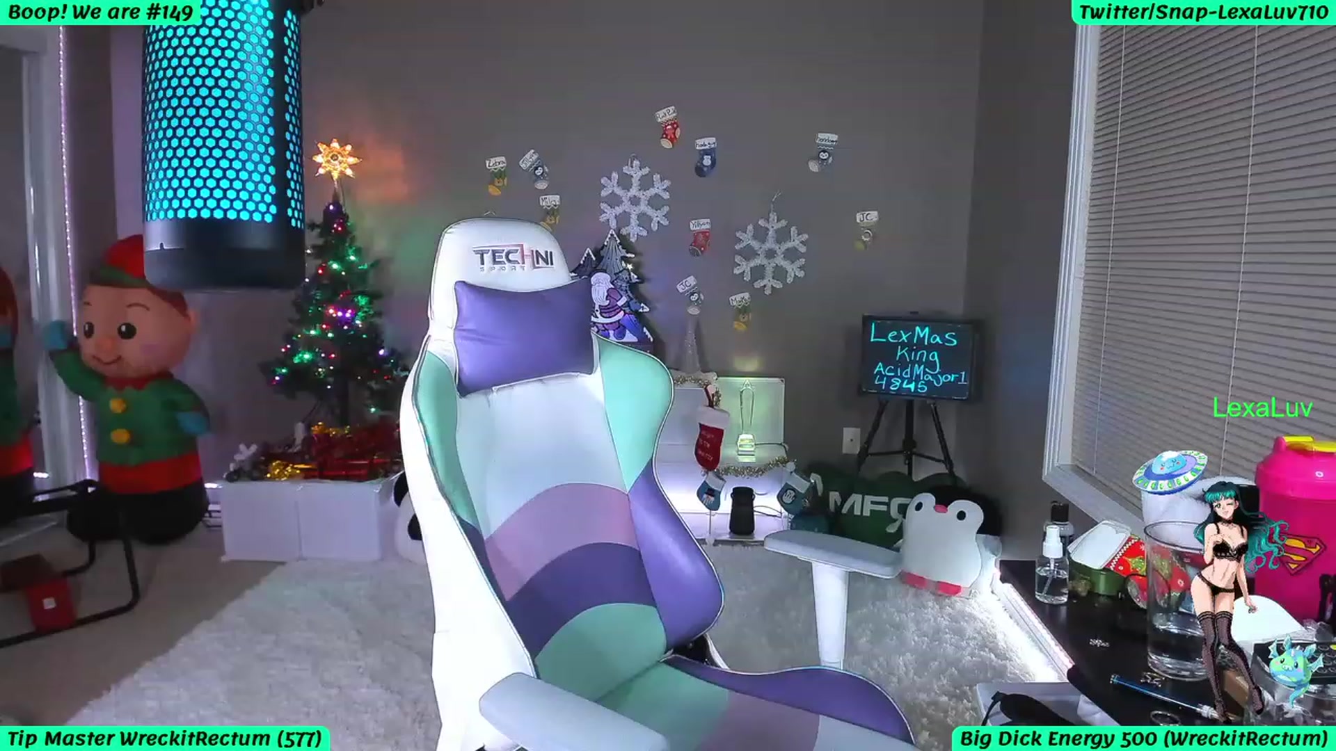 Gallery image thumbnail from LexaLuv's myfreecams stream on, 12/23/2022, 07:33 image 2 of 20