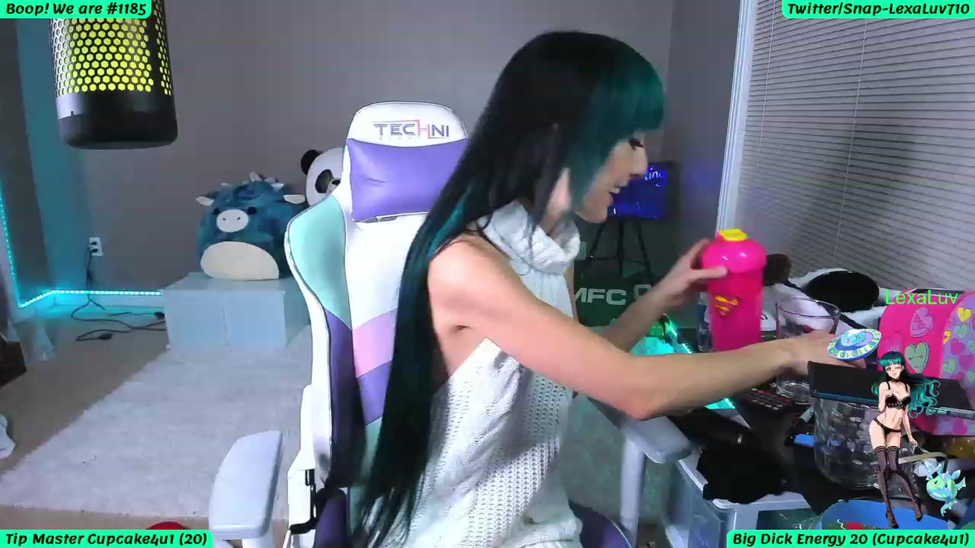 Gallery image thumbnail from LexaLuv's myfreecams stream on, 01/02/2023, 04:52 image 5 of 20
