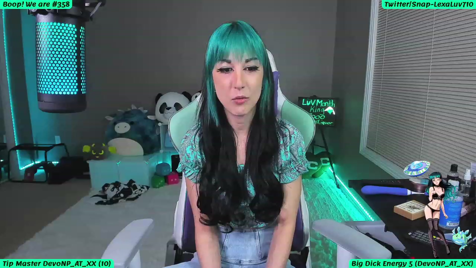 Gallery image thumbnail from LexaLuv's myfreecams stream on, 02/23/2023, 05:31 image 5 of 20