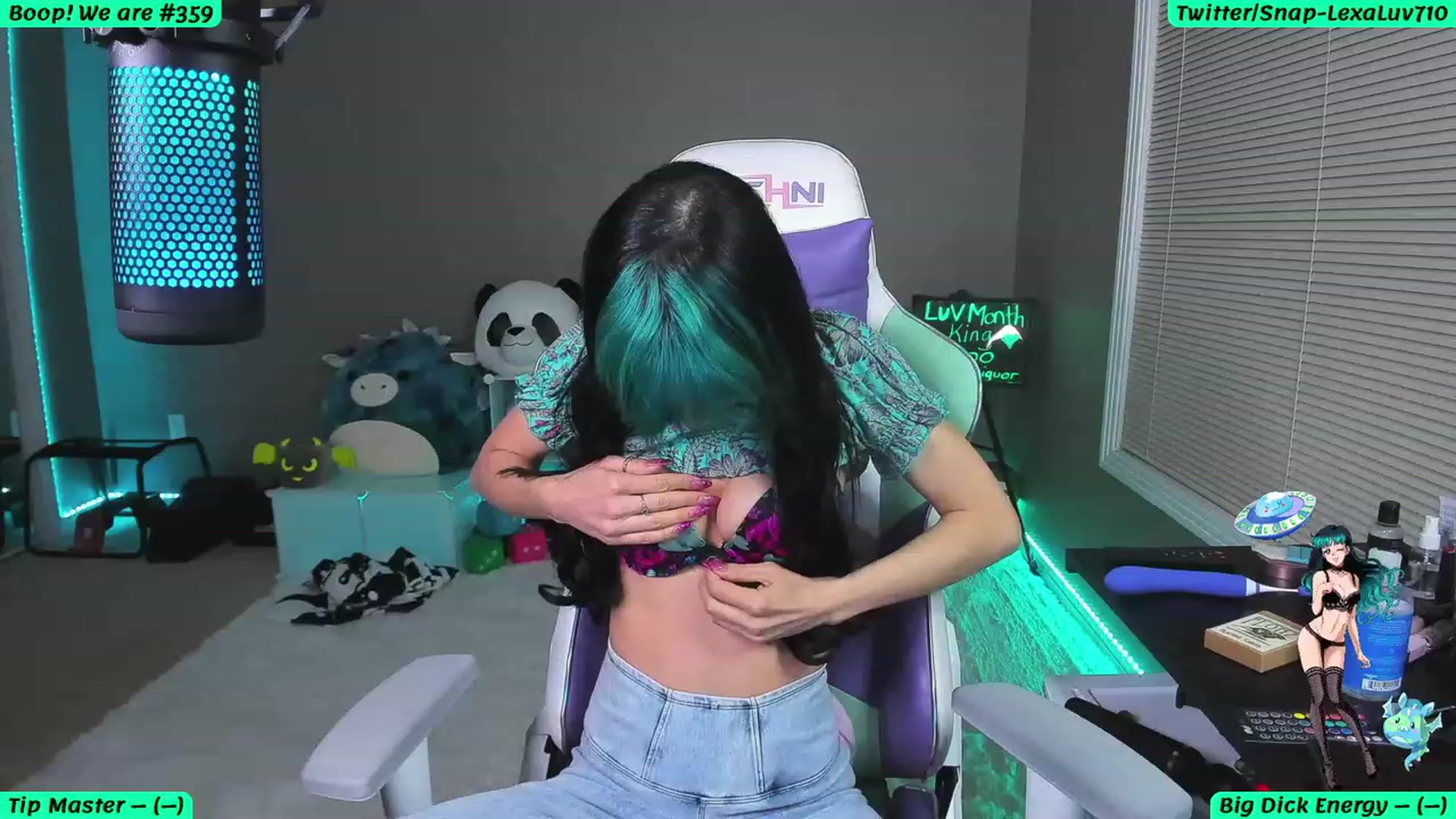 Gallery image thumbnail from LexaLuv's myfreecams stream on, 02/23/2023, 05:31 image 1 of 20