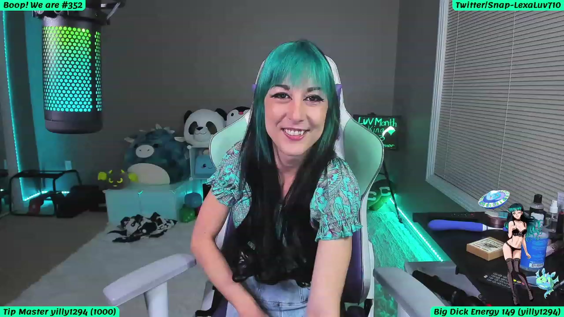 Gallery image thumbnail from LexaLuv's myfreecams stream on, 02/23/2023, 05:31 image 9 of 20