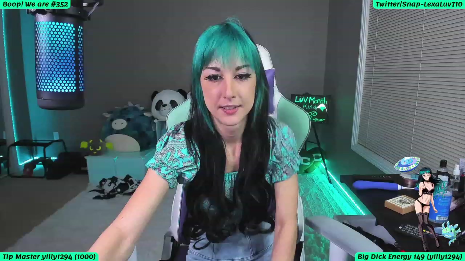 Gallery image thumbnail from LexaLuv's myfreecams stream on, 02/23/2023, 05:31 image 8 of 20