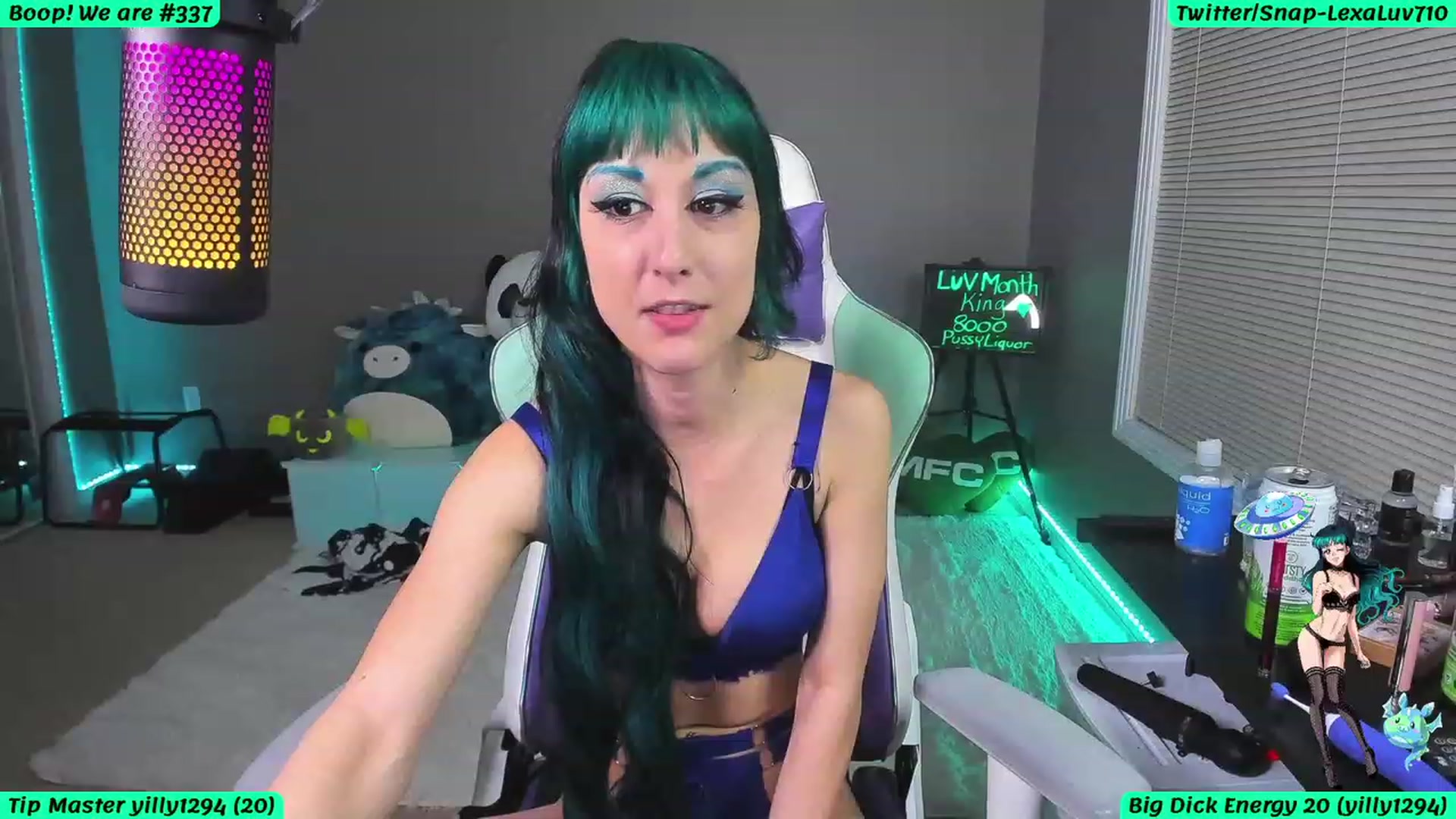 Gallery image thumbnail from LexaLuv's myfreecams stream on, 02/28/2023, 09:23 image 4 of 20