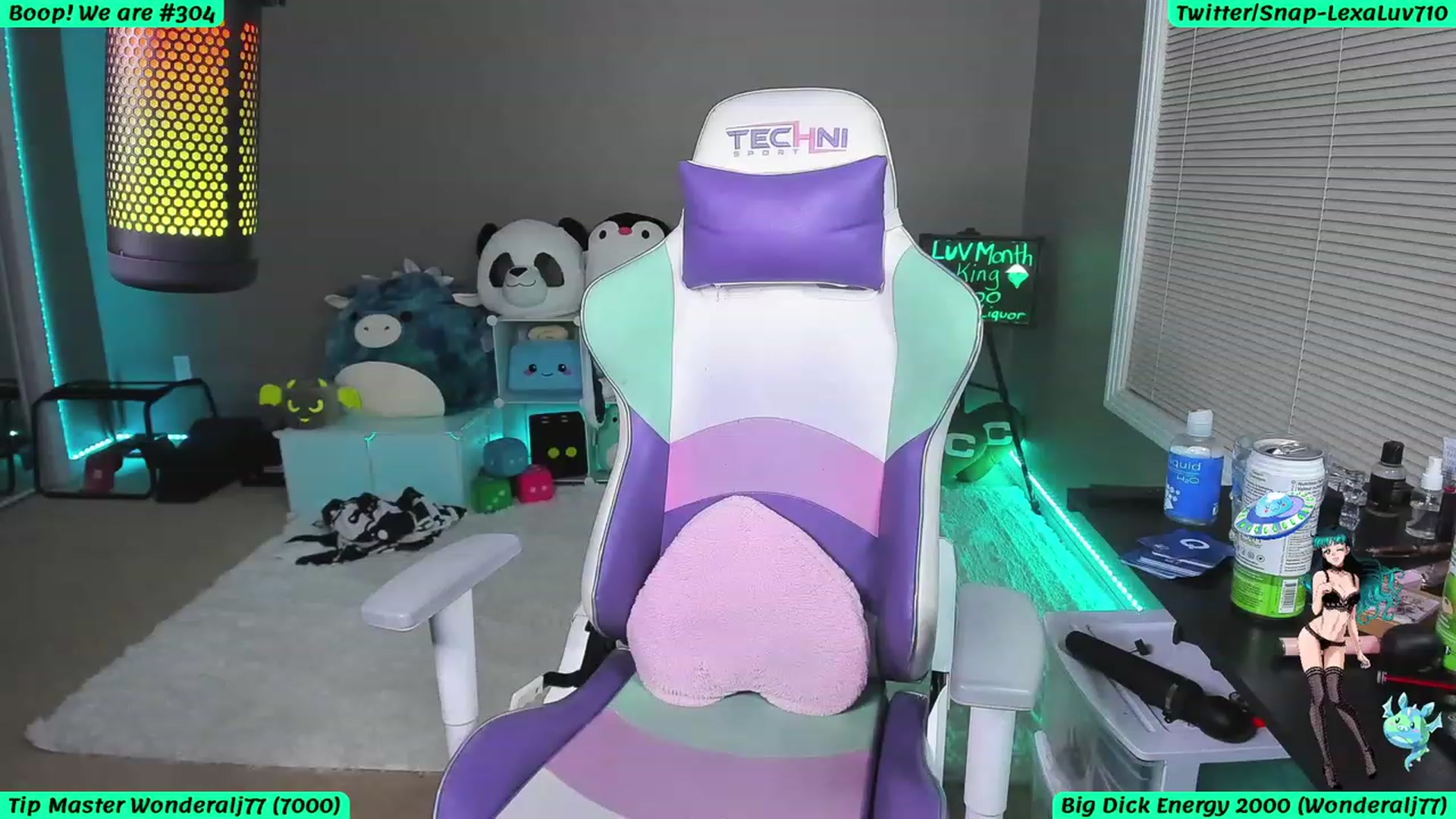 Gallery image thumbnail from LexaLuv's myfreecams stream on, 02/28/2023, 11:38 image 9 of 20