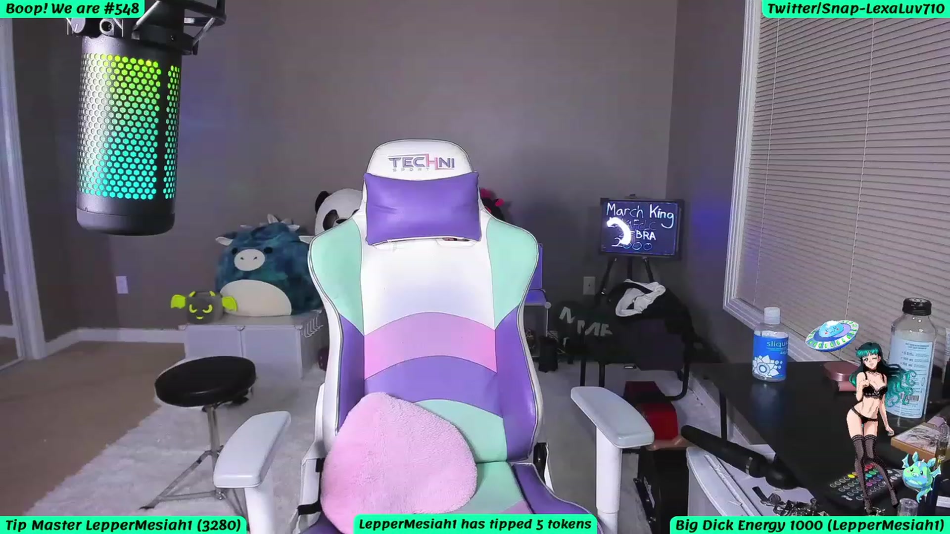 Gallery image thumbnail from LexaLuv's myfreecams stream on, 03/09/2023, 04:45 image 11 of 20